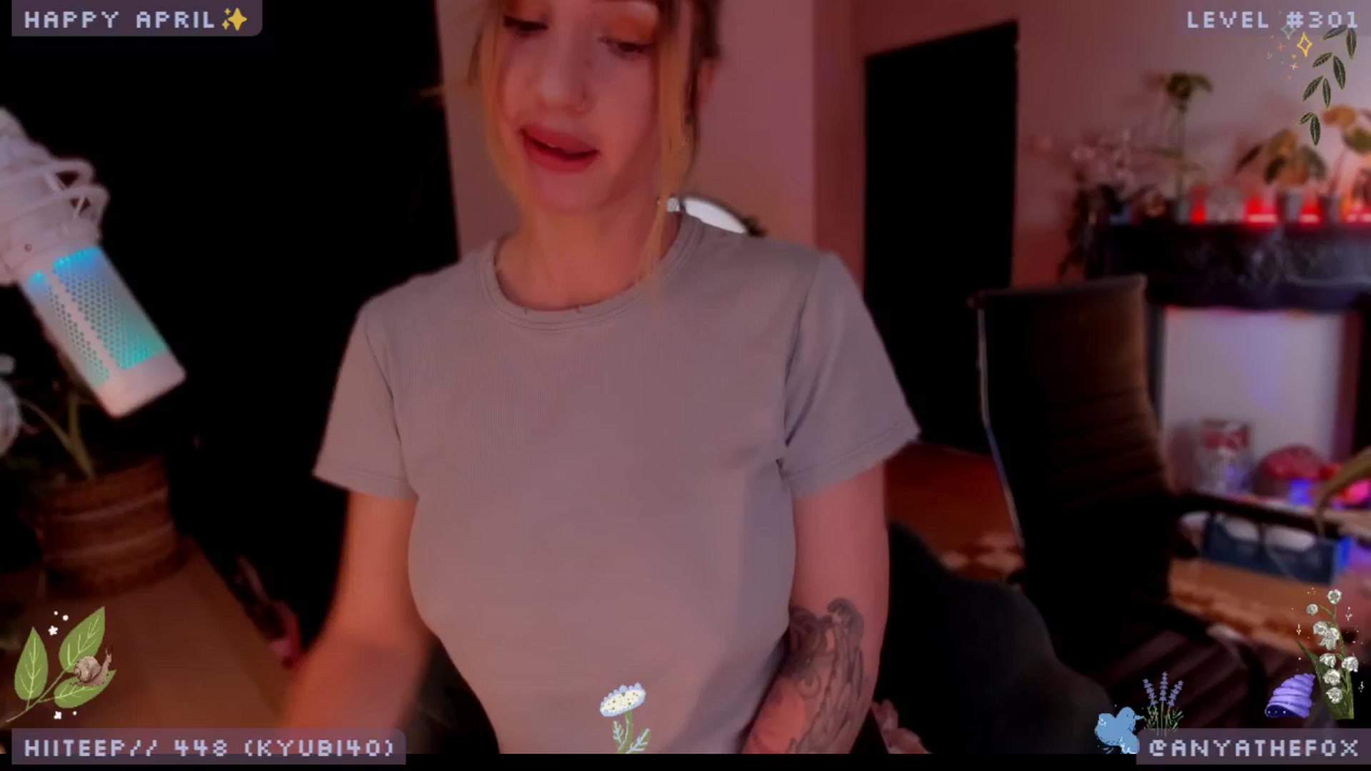 Gallery image thumbnail from LoveDove's myfreecams stream on, 04/27/2025, 07:03 image 9 of 20