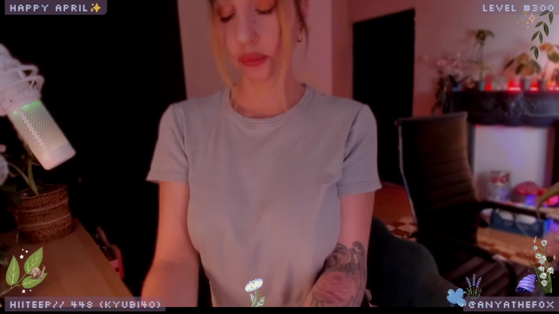 Gallery image thumbnail from LoveDove's myfreecams stream on, 04/27/2025, 07:03 image 13 of 20
