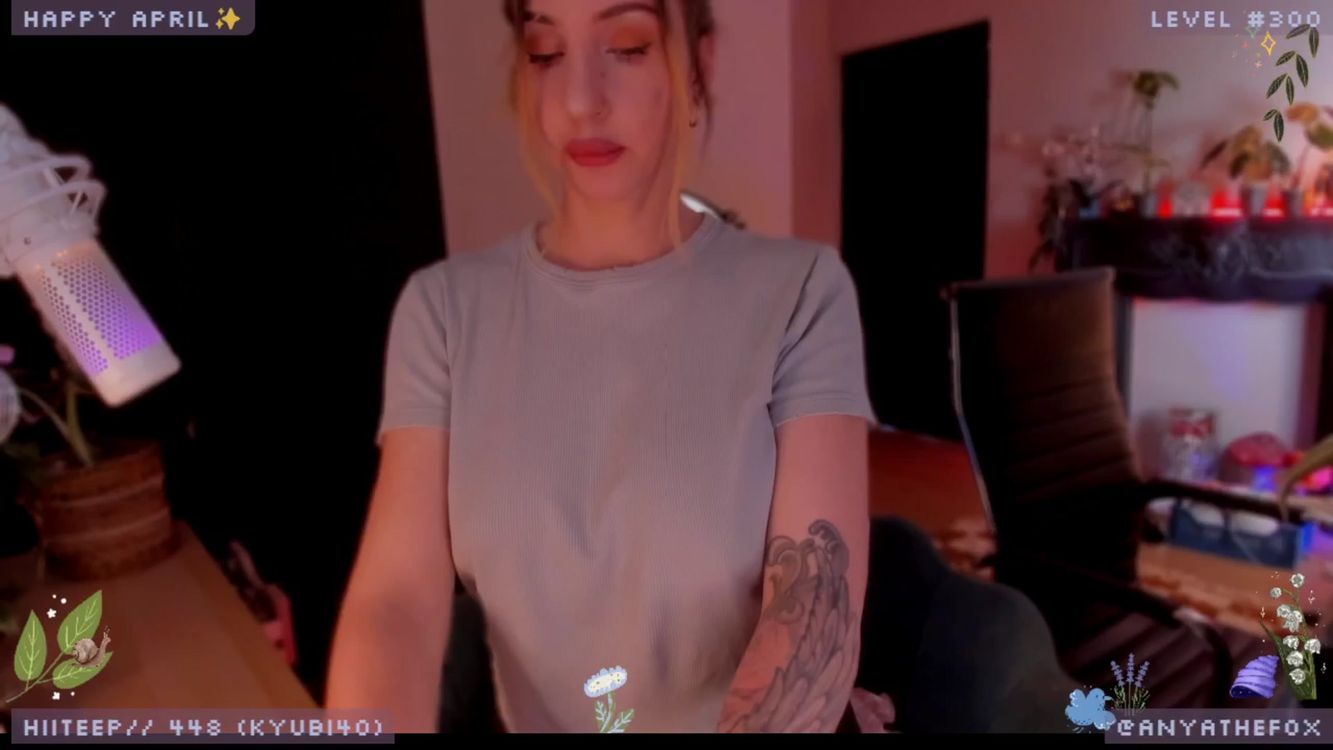 Gallery image thumbnail from LoveDove's myfreecams stream on, 04/27/2025, 07:03 image 17 of 20