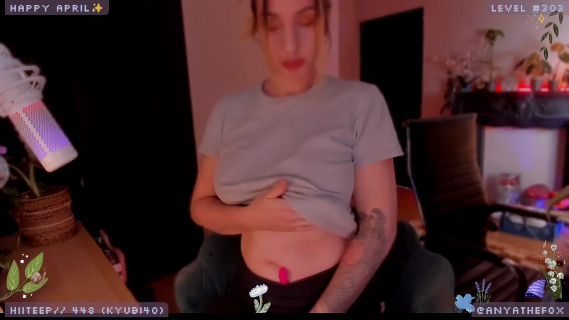 Gallery image thumbnail from LoveDove's myfreecams stream on, 04/27/2025, 07:03 image 1 of 20