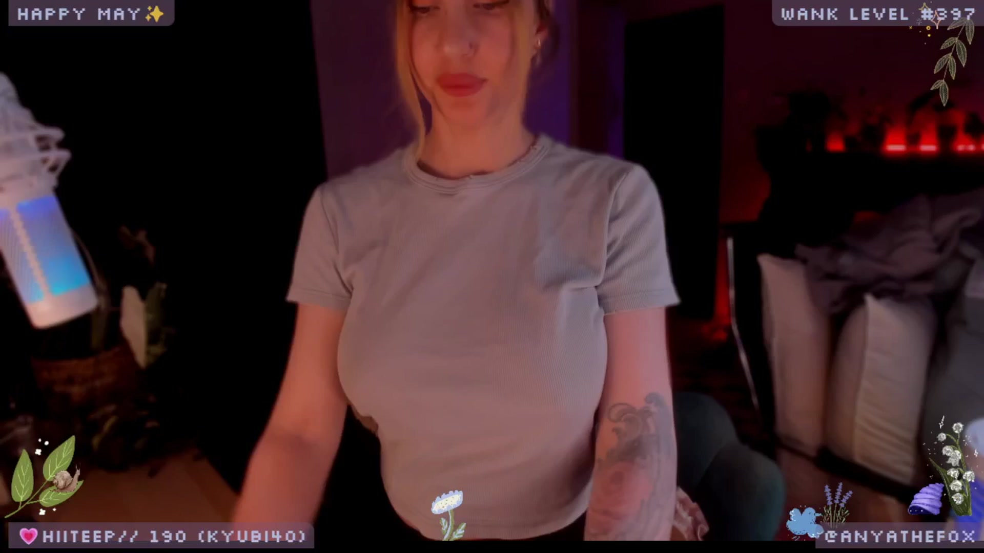 Gallery image thumbnail from LoveDove's myfreecams stream on, 05/14/2025, 07:28 image 19 of 20