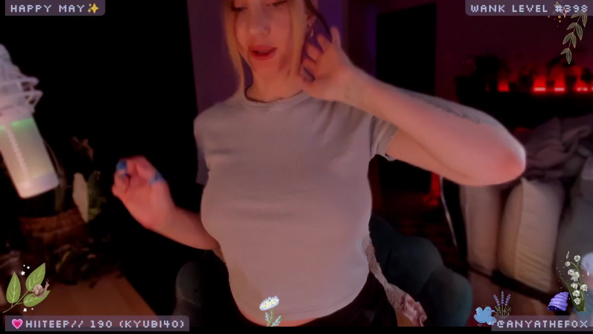 Gallery image thumbnail from LoveDove's myfreecams stream on, 05/14/2025, 07:28 image 18 of 20