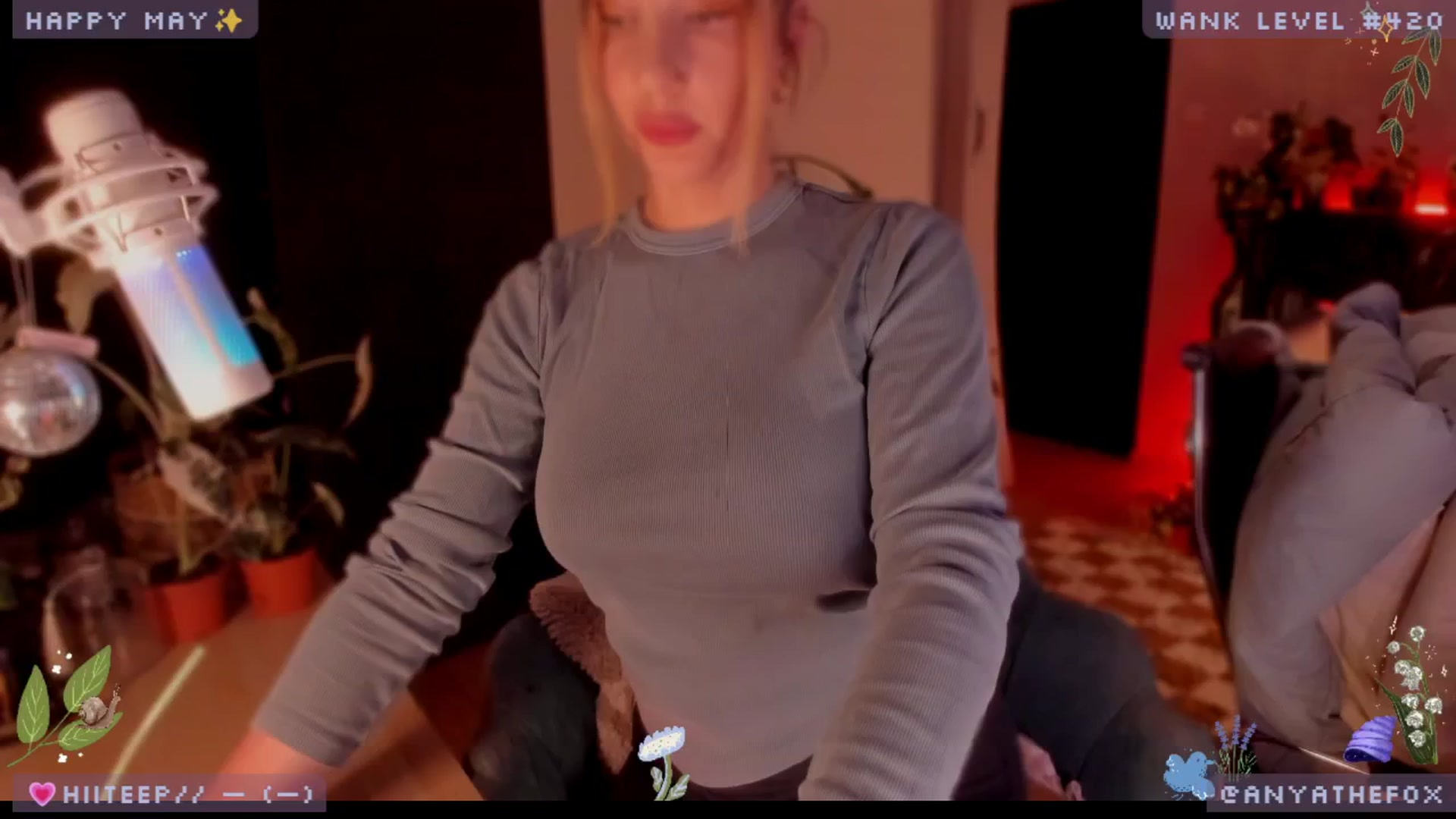 Gallery image thumbnail from LoveDove's myfreecams stream on, 05/15/2025, 06:54 image 4 of 20