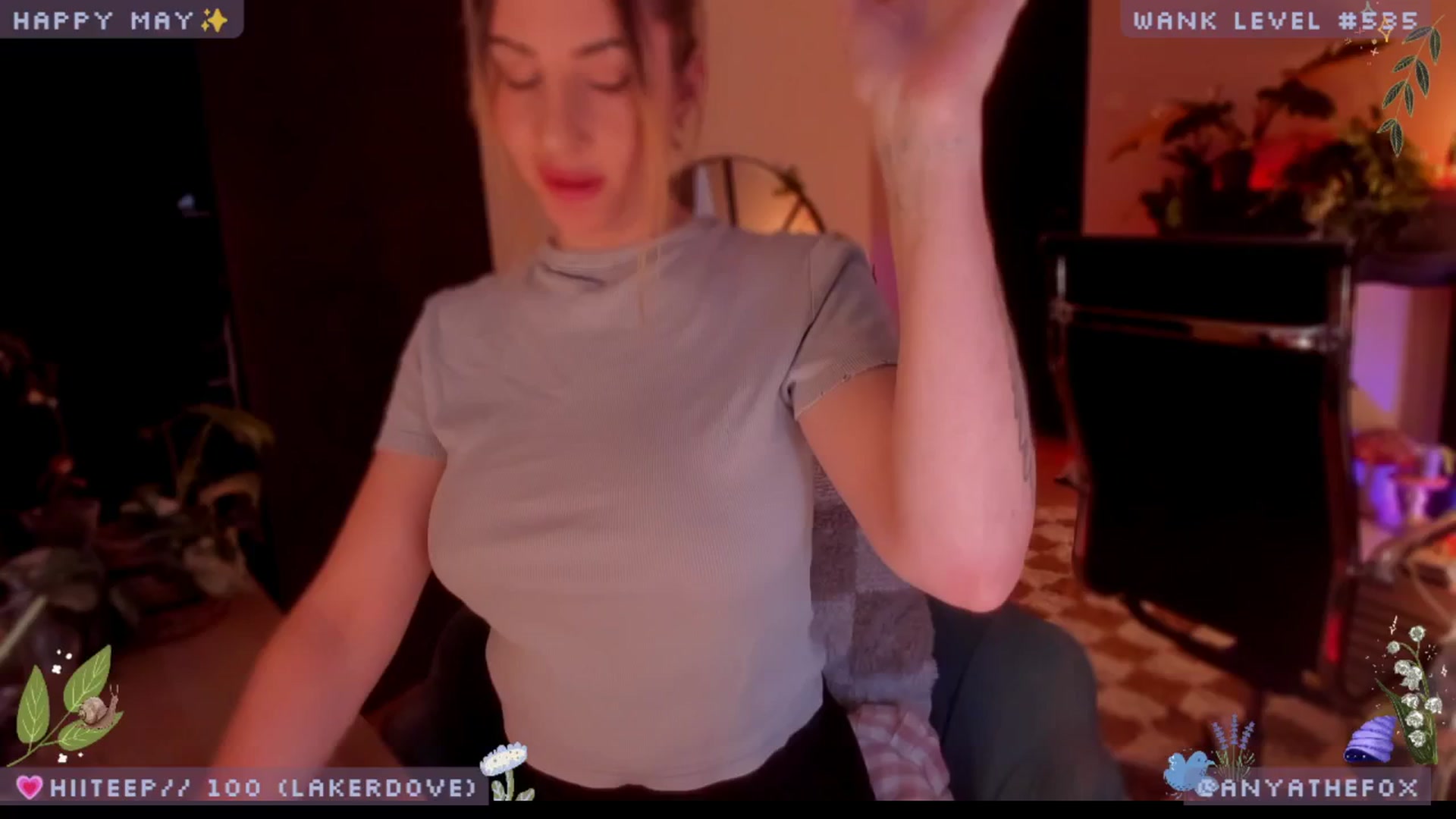 Gallery image thumbnail from LoveDove's myfreecams stream on, 05/31/2025, 08:36 image 2 of 20