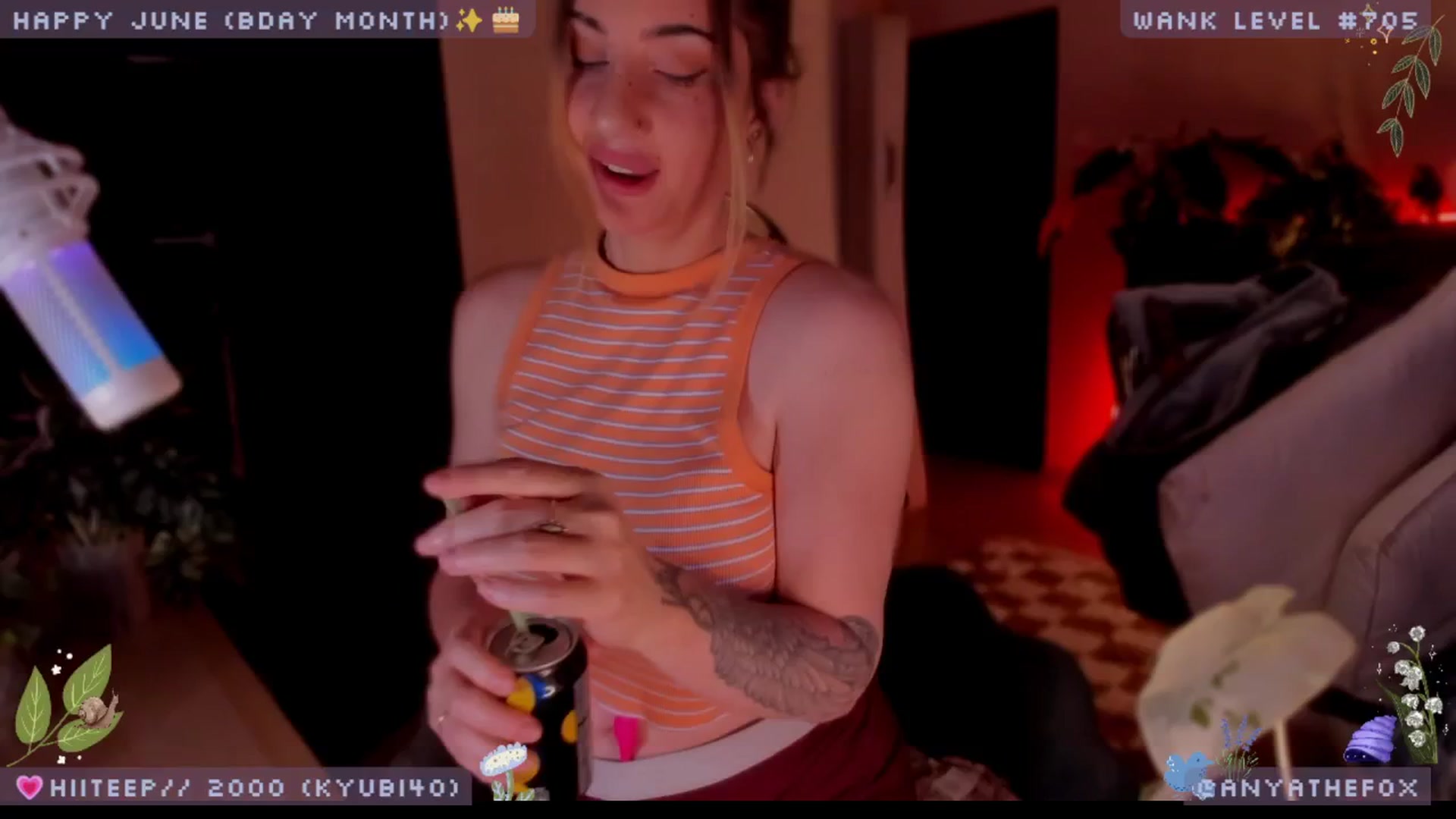 Gallery image thumbnail from LoveDove's myfreecams stream on, 06/05/2025, 08:26 image 3 of 20