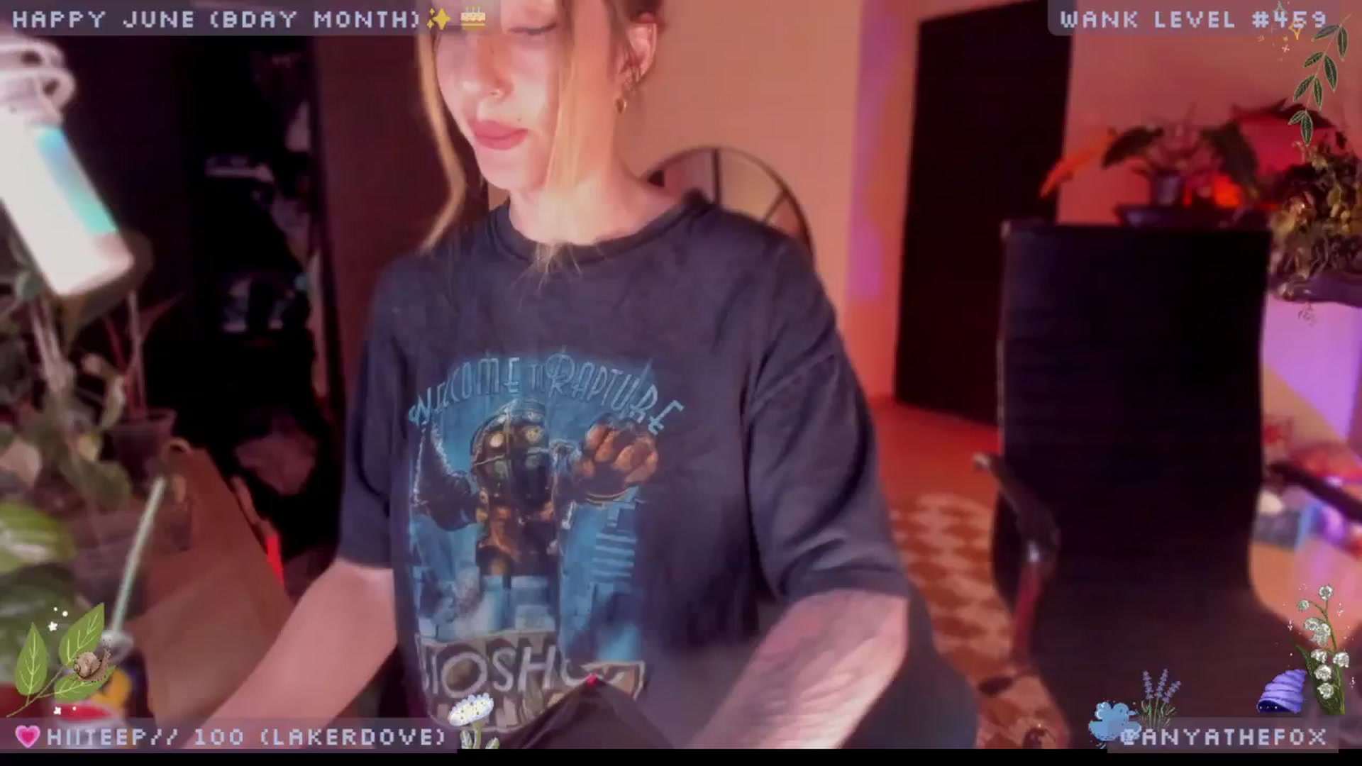 Gallery image thumbnail from LoveDove's myfreecams stream on, 06/07/2025, 07:41 image 9 of 20