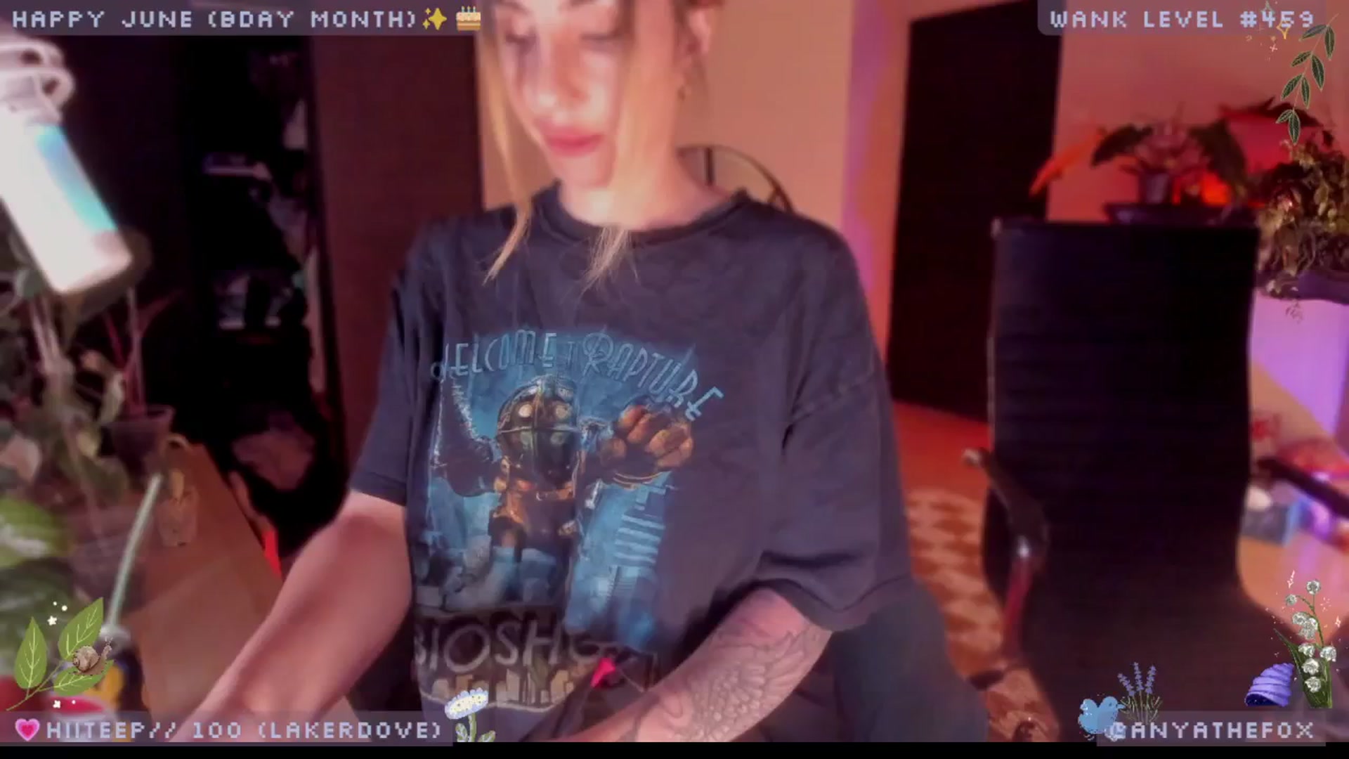 Gallery image thumbnail from LoveDove's myfreecams stream on, 06/07/2025, 07:41 image 11 of 20