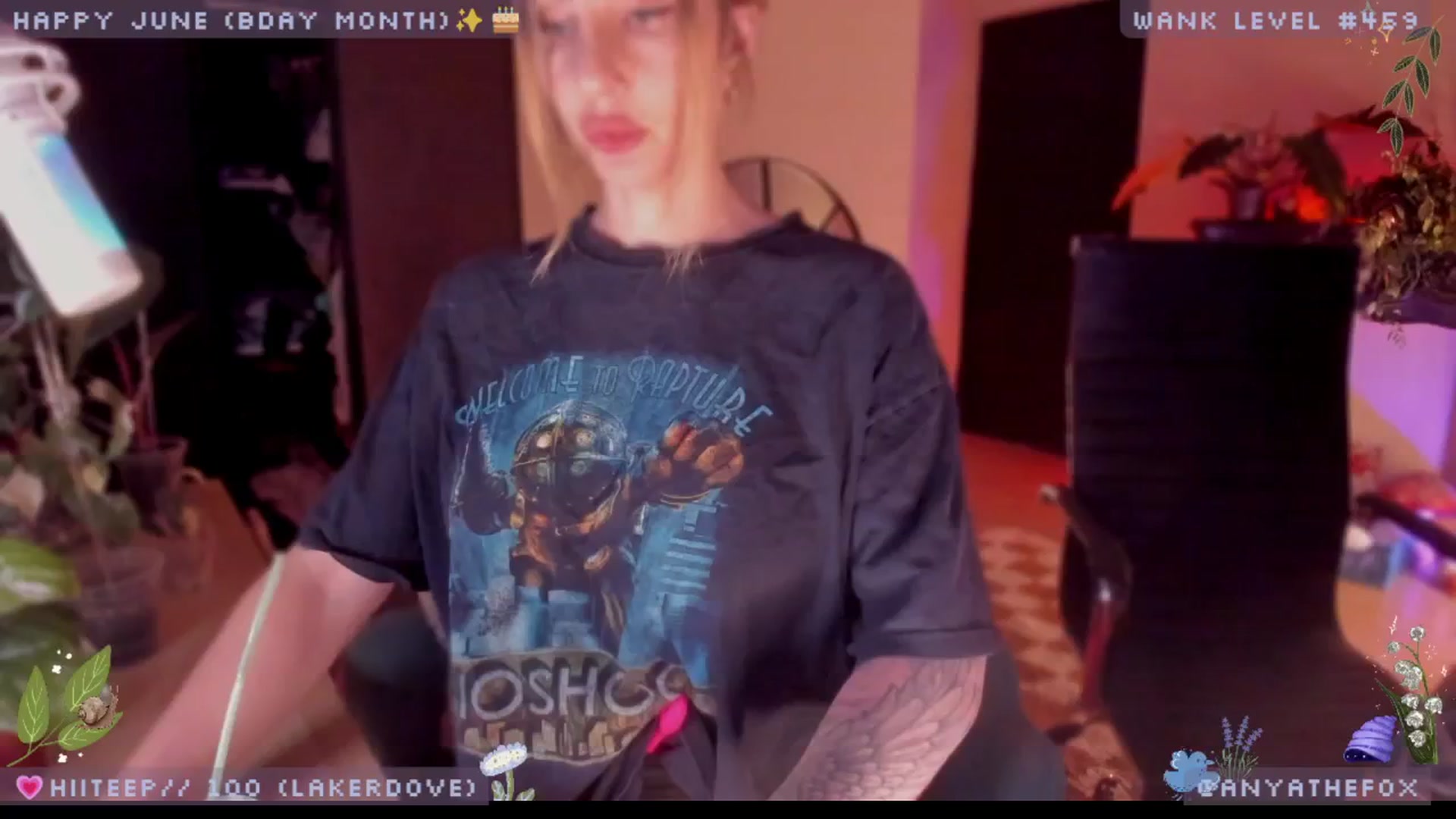 Gallery image thumbnail from LoveDove's myfreecams stream on, 06/07/2025, 07:41 image 16 of 20