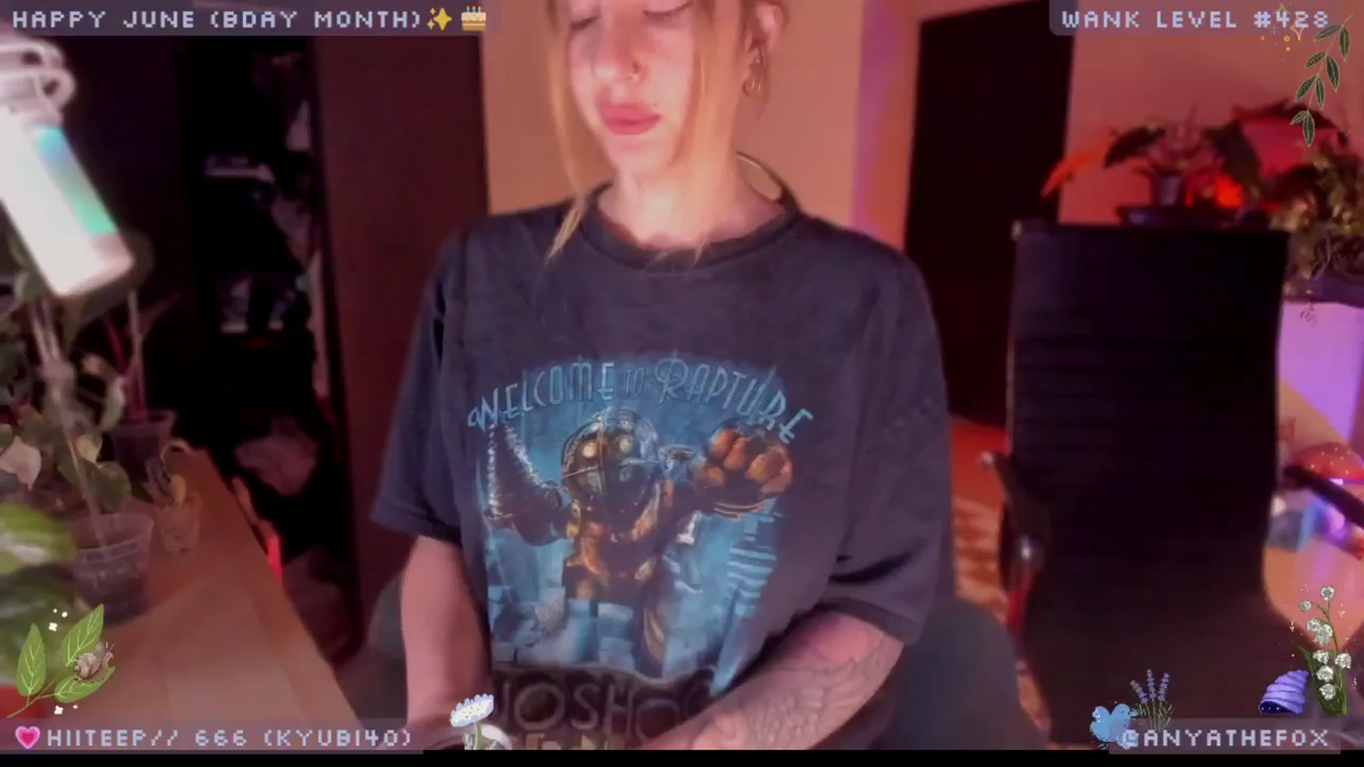 Gallery image thumbnail from LoveDove's myfreecams stream on, 06/07/2025, 08:47 image 5 of 20