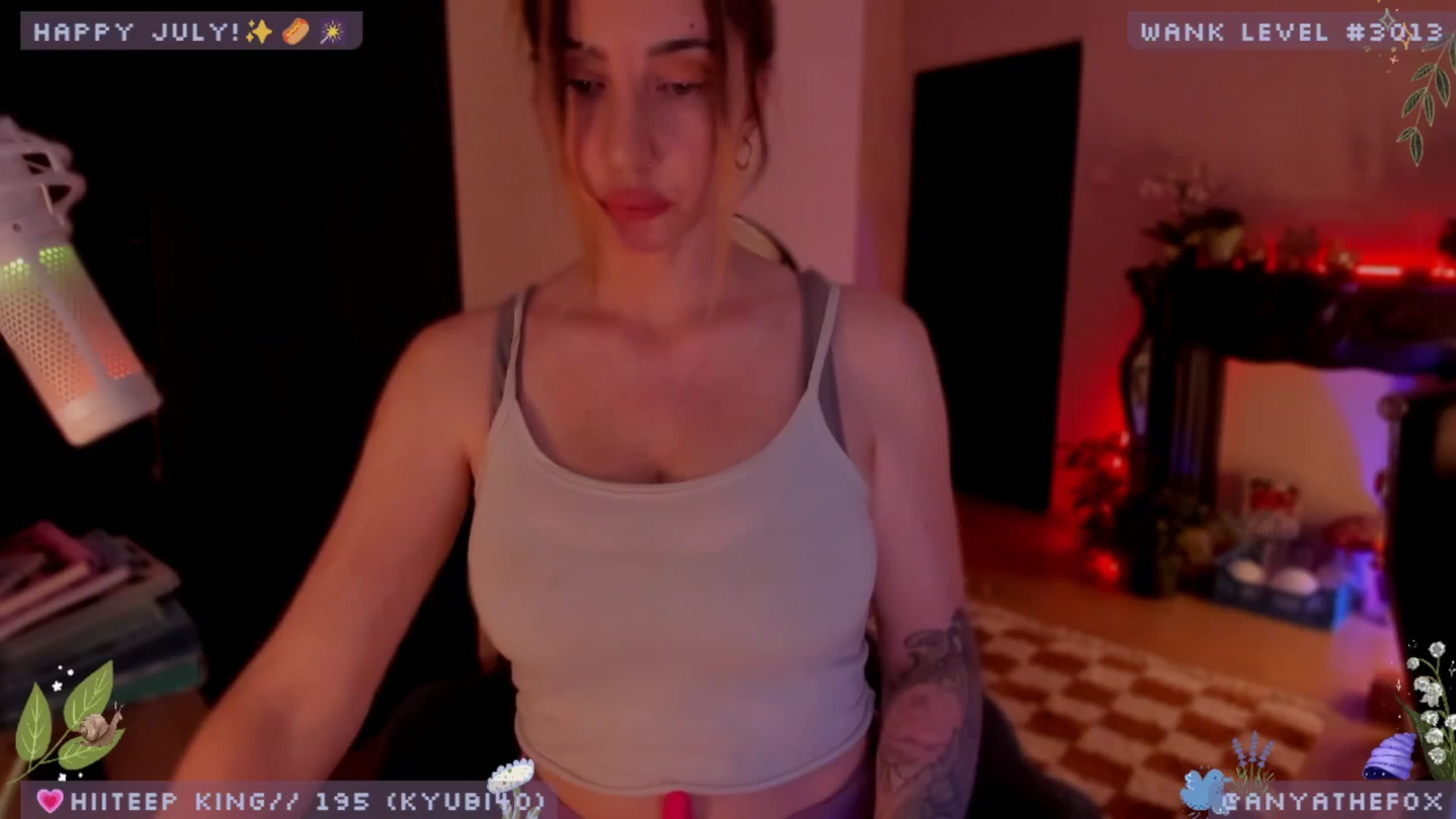 Gallery image thumbnail from LoveDove's myfreecams stream on, 07/02/2025, 07:58 image 4 of 20