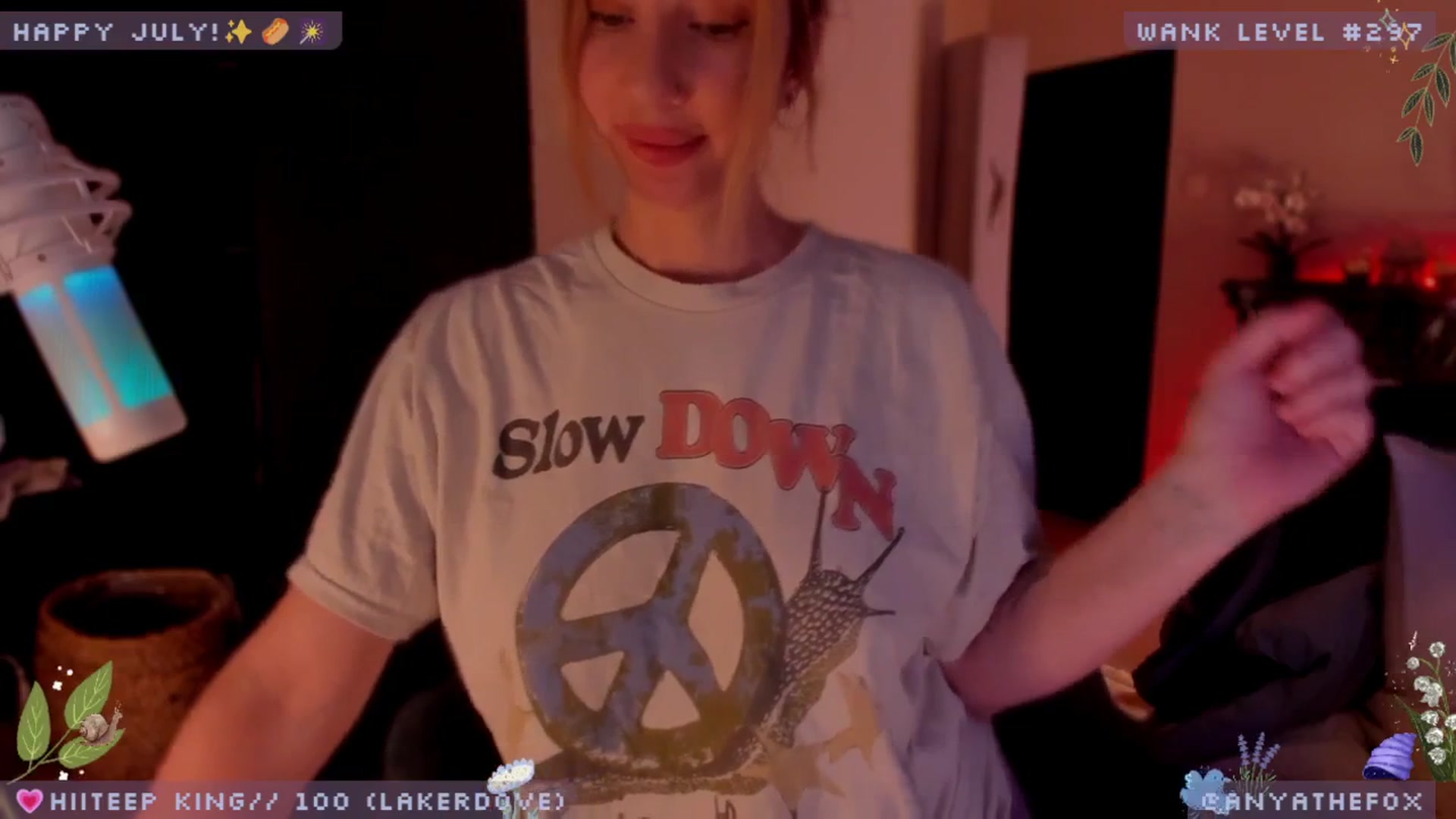 Gallery image thumbnail from LoveDove's myfreecams stream on, 07/10/2025, 08:03 image 9 of 20