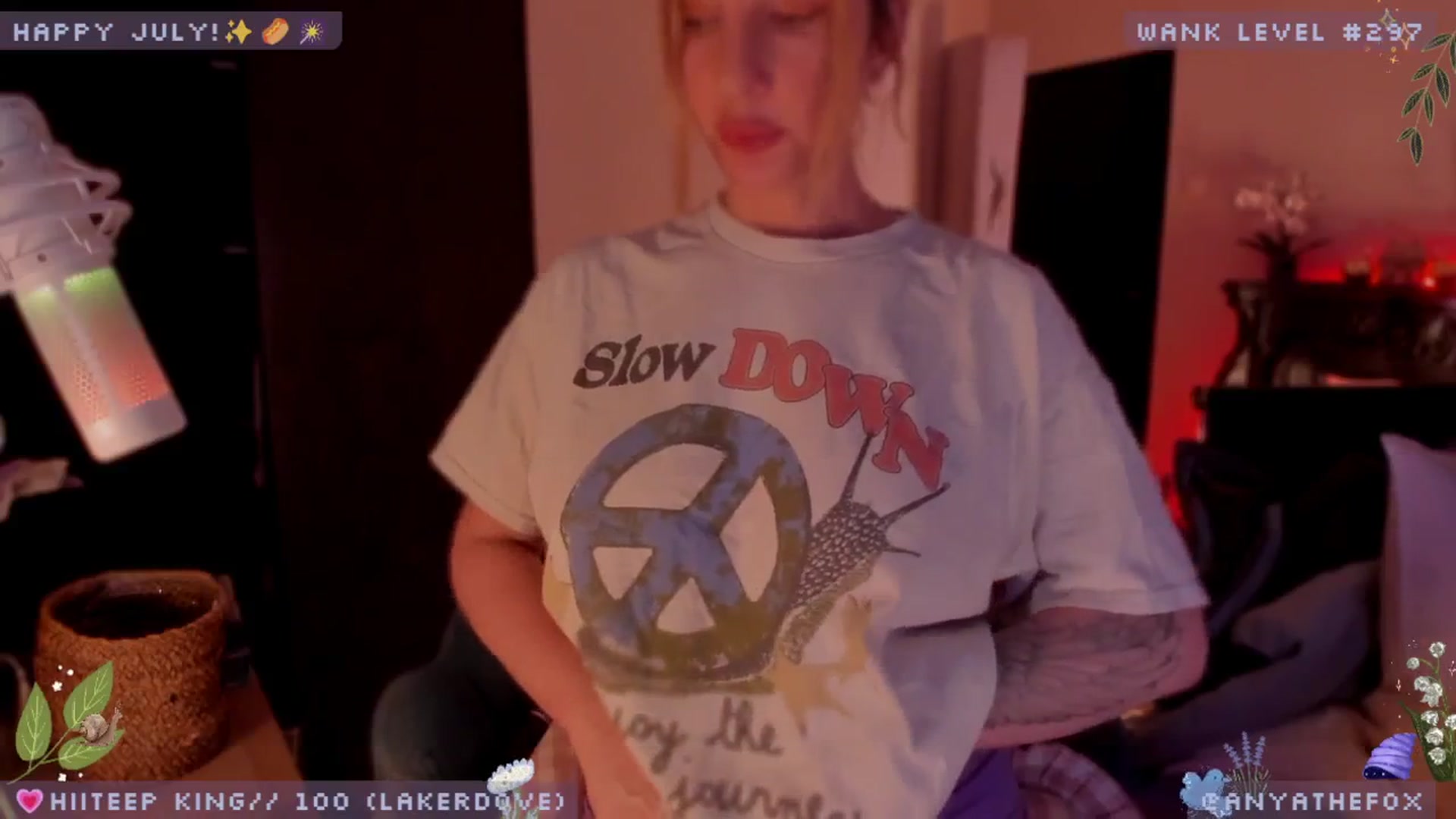 Gallery image thumbnail from LoveDove's myfreecams stream on, 07/10/2025, 08:03 image 13 of 20