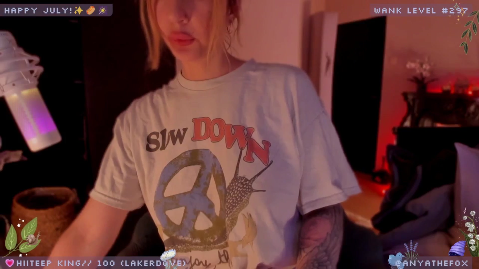 Gallery image thumbnail from LoveDove's myfreecams stream on, 07/10/2025, 08:03 image 14 of 20