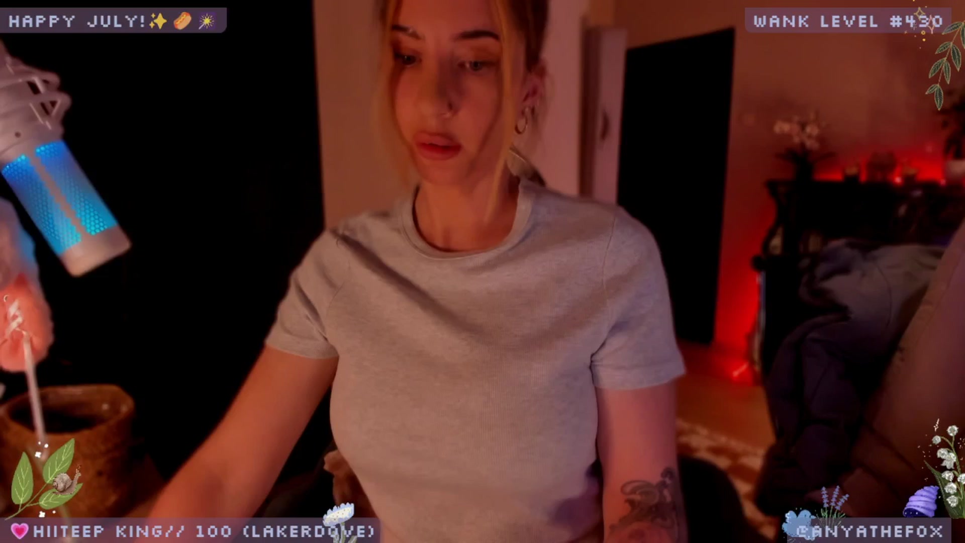 Gallery image thumbnail from LoveDove's myfreecams stream on, 07/16/2025, 08:05 image 2 of 20
