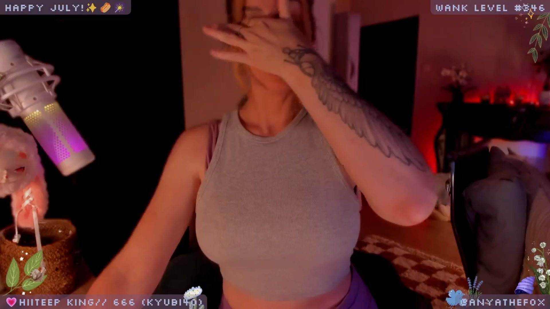 Gallery image thumbnail from LoveDove's myfreecams stream on, 07/17/2025, 08:25 image 19 of 20