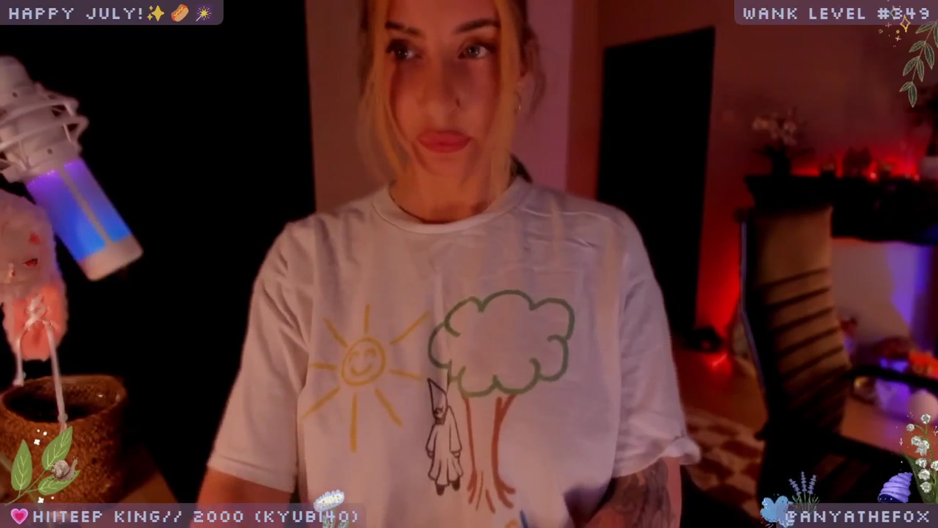 Gallery image thumbnail from LoveDove's myfreecams stream on, 07/18/2025, 08:46 image 7 of 20