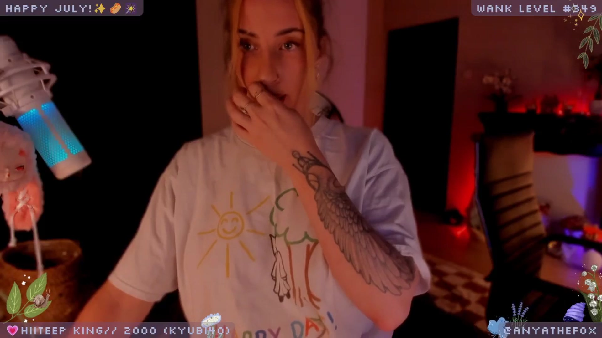 Gallery image thumbnail from LoveDove's myfreecams stream on, 07/18/2025, 08:46 image 6 of 20