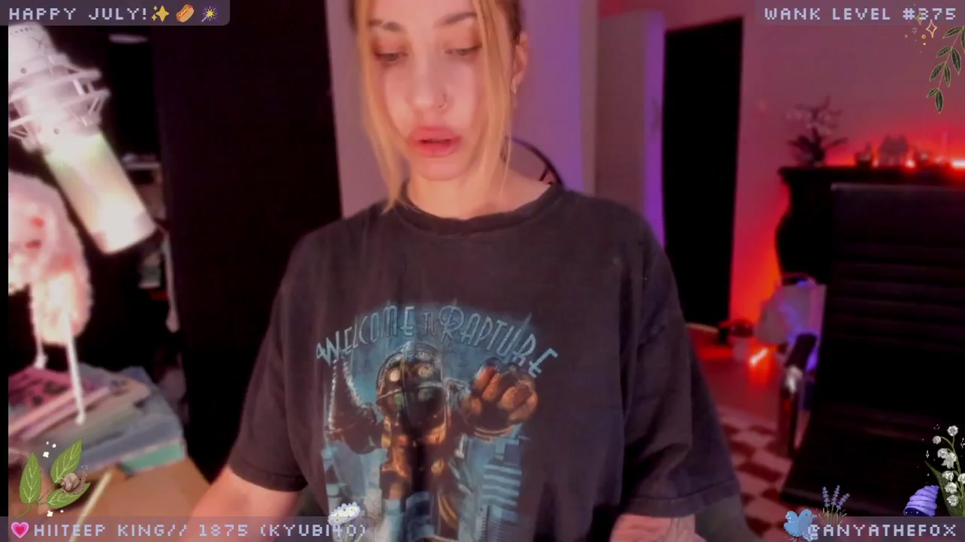 Gallery image thumbnail from LoveDove's myfreecams stream on, 07/26/2025, 08:25 image 9 of 20