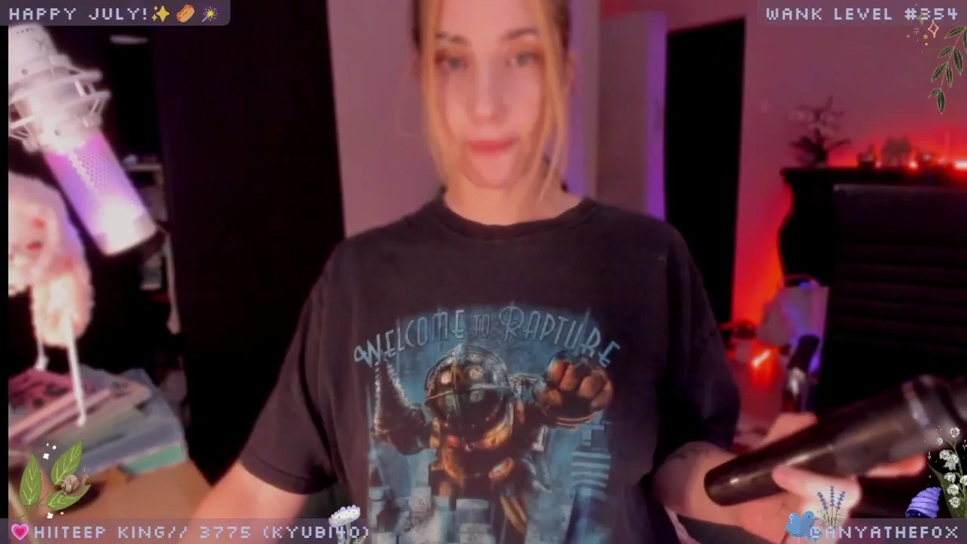 Gallery image thumbnail from LoveDove's myfreecams stream on, 07/26/2025, 08:25 image 18 of 20