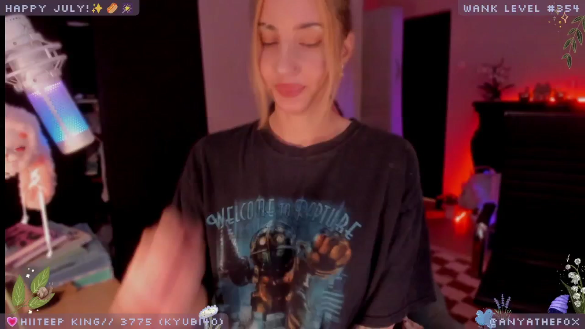Gallery image thumbnail from LoveDove's myfreecams stream on, 07/26/2025, 08:42 image 2 of 20