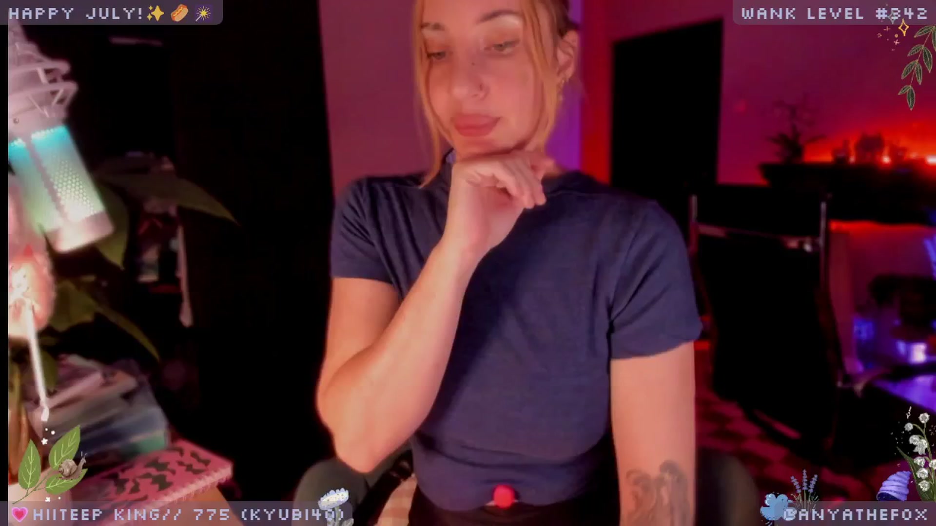 Gallery image thumbnail from LoveDove's myfreecams stream on, 07/27/2025, 09:23 image 6 of 20