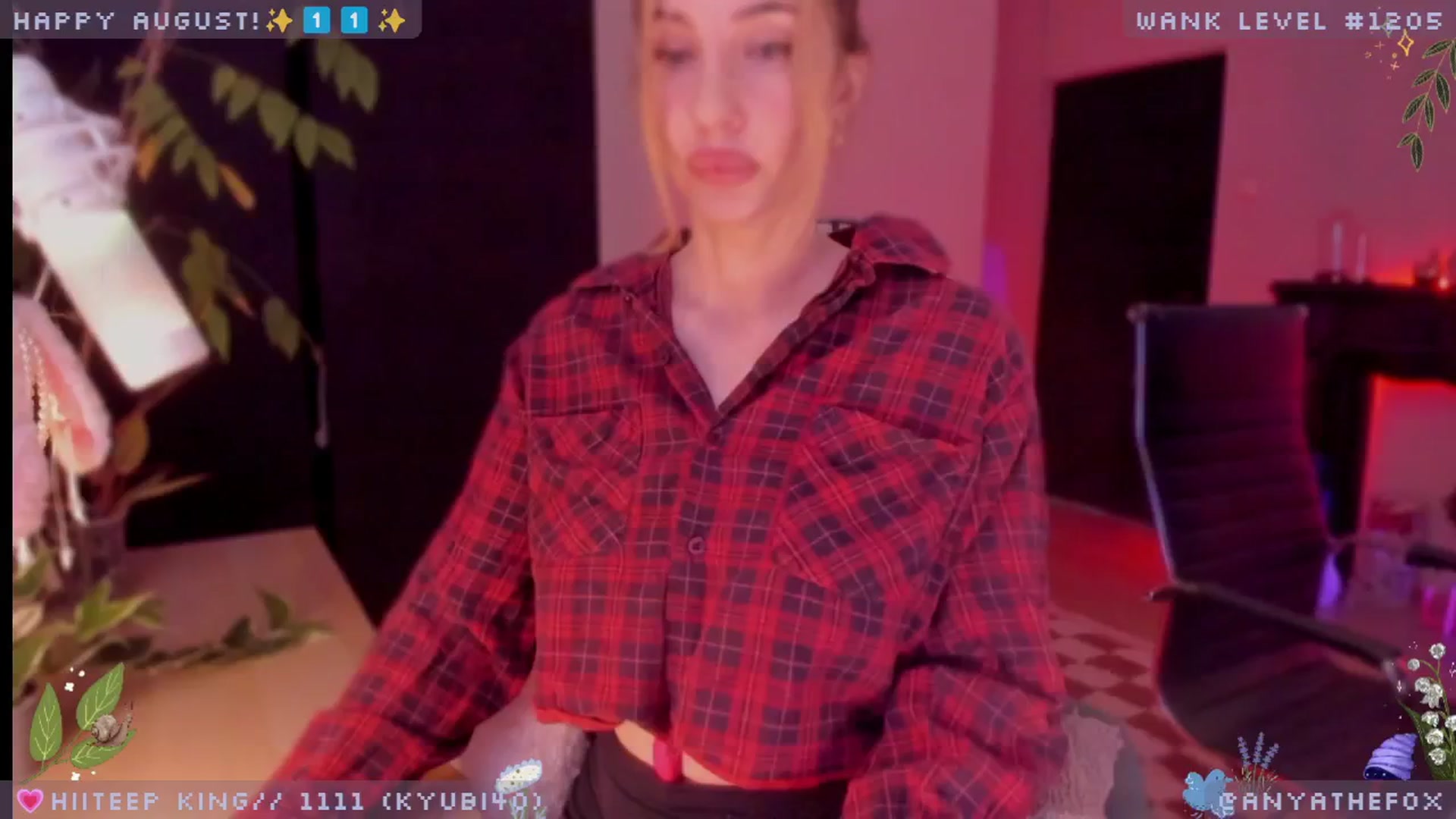Gallery image thumbnail from LoveDove's myfreecams stream on, 08/07/2025, 07:27 image 4 of 20