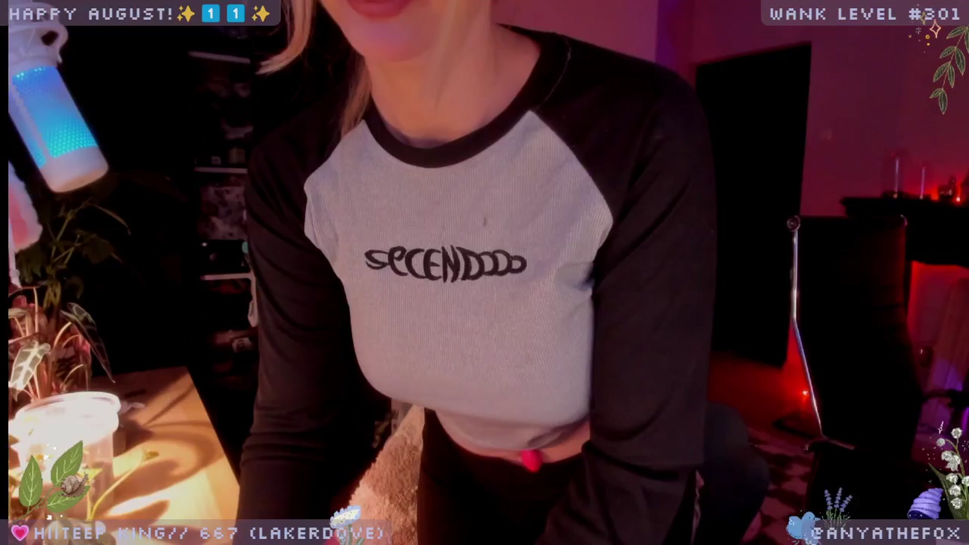 Gallery image thumbnail from LoveDove's myfreecams stream on, 08/28/2025, 09:53 image 16 of 20