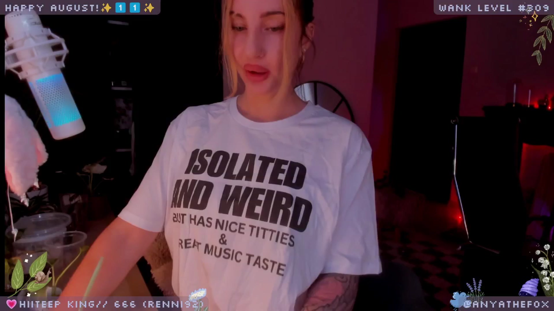 Gallery image thumbnail from LoveDove's myfreecams stream on, 08/29/2025, 08:20 image 6 of 20