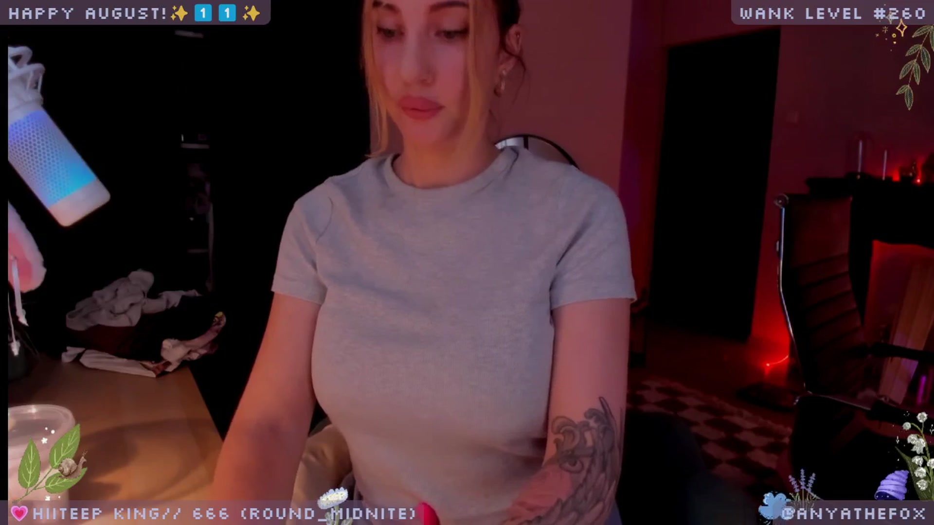Gallery image thumbnail from LoveDove's myfreecams stream on, 08/30/2025, 07:46 image 15 of 20