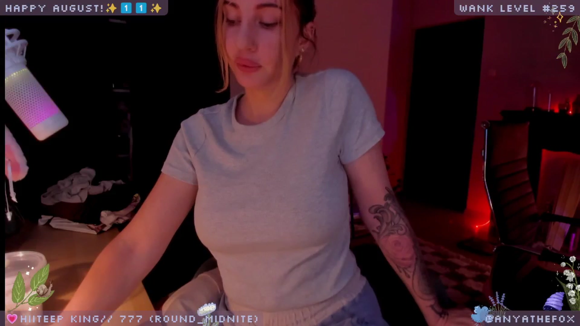 Gallery image thumbnail from LoveDove's myfreecams stream on, 08/30/2025, 07:46 image 18 of 20