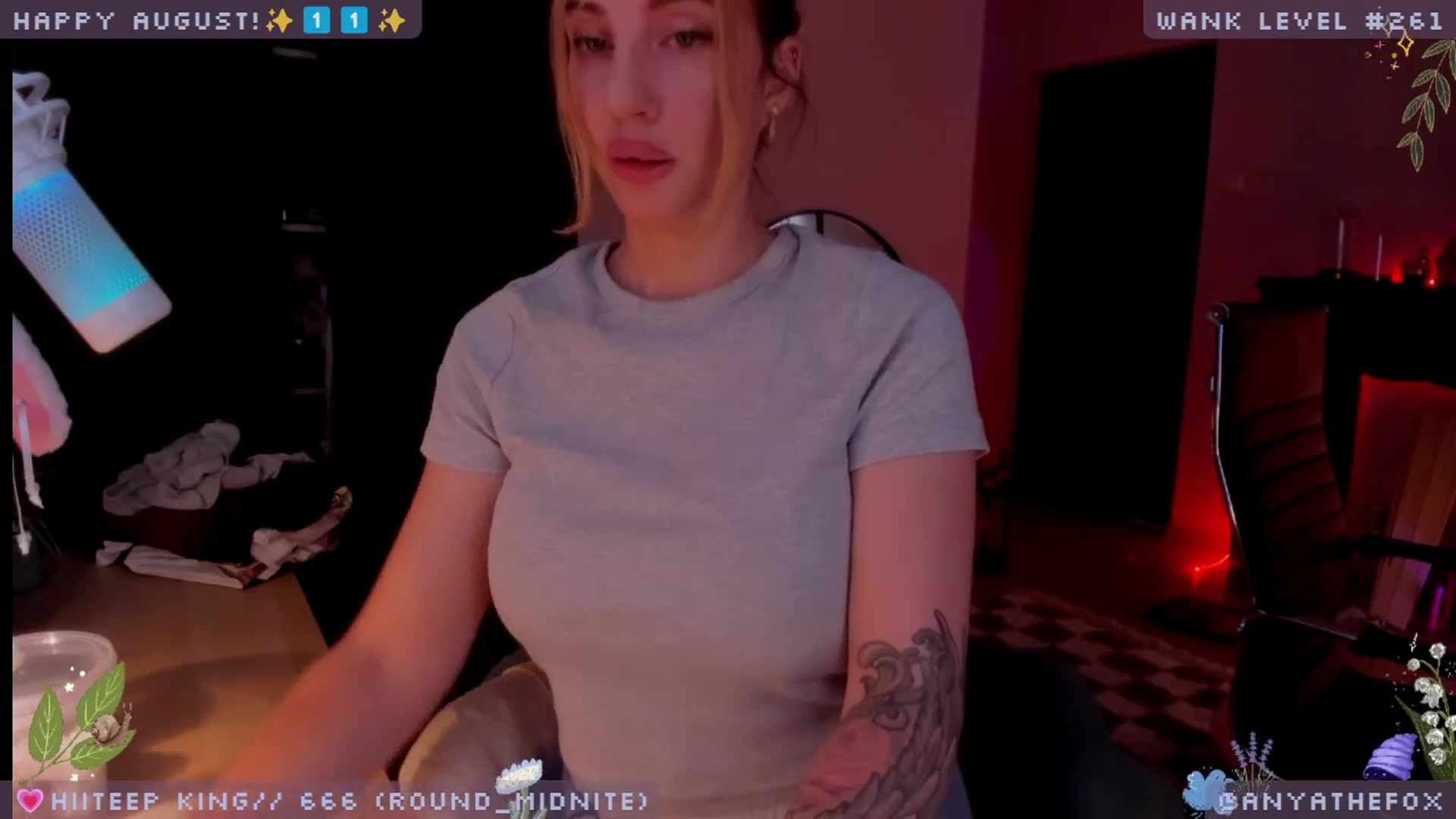Gallery image thumbnail from LoveDove's myfreecams stream on, 08/30/2025, 07:46 image 14 of 20