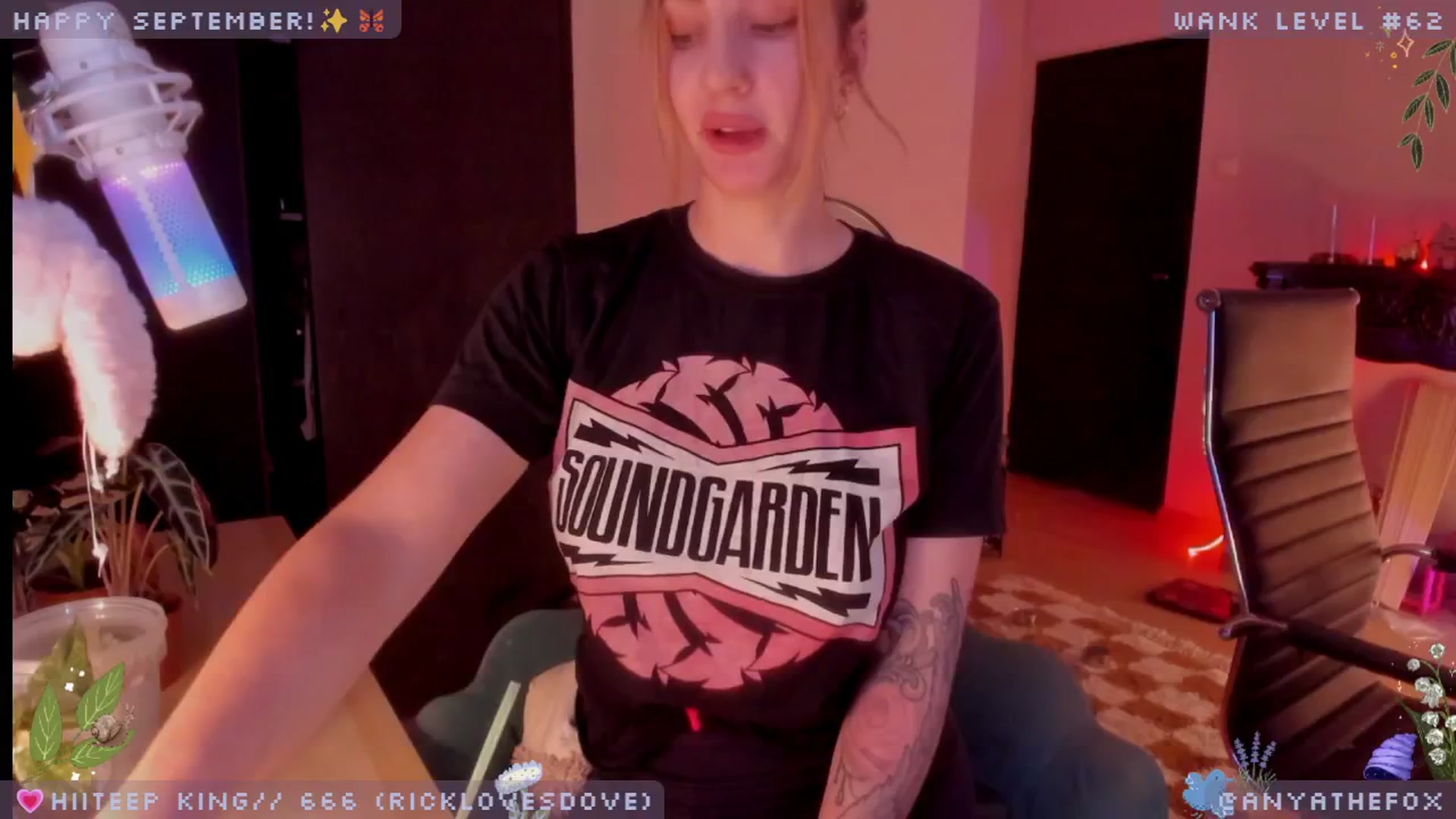 Gallery image thumbnail from LoveDove's myfreecams stream on, 09/01/2025, 10:28 image 17 of 20