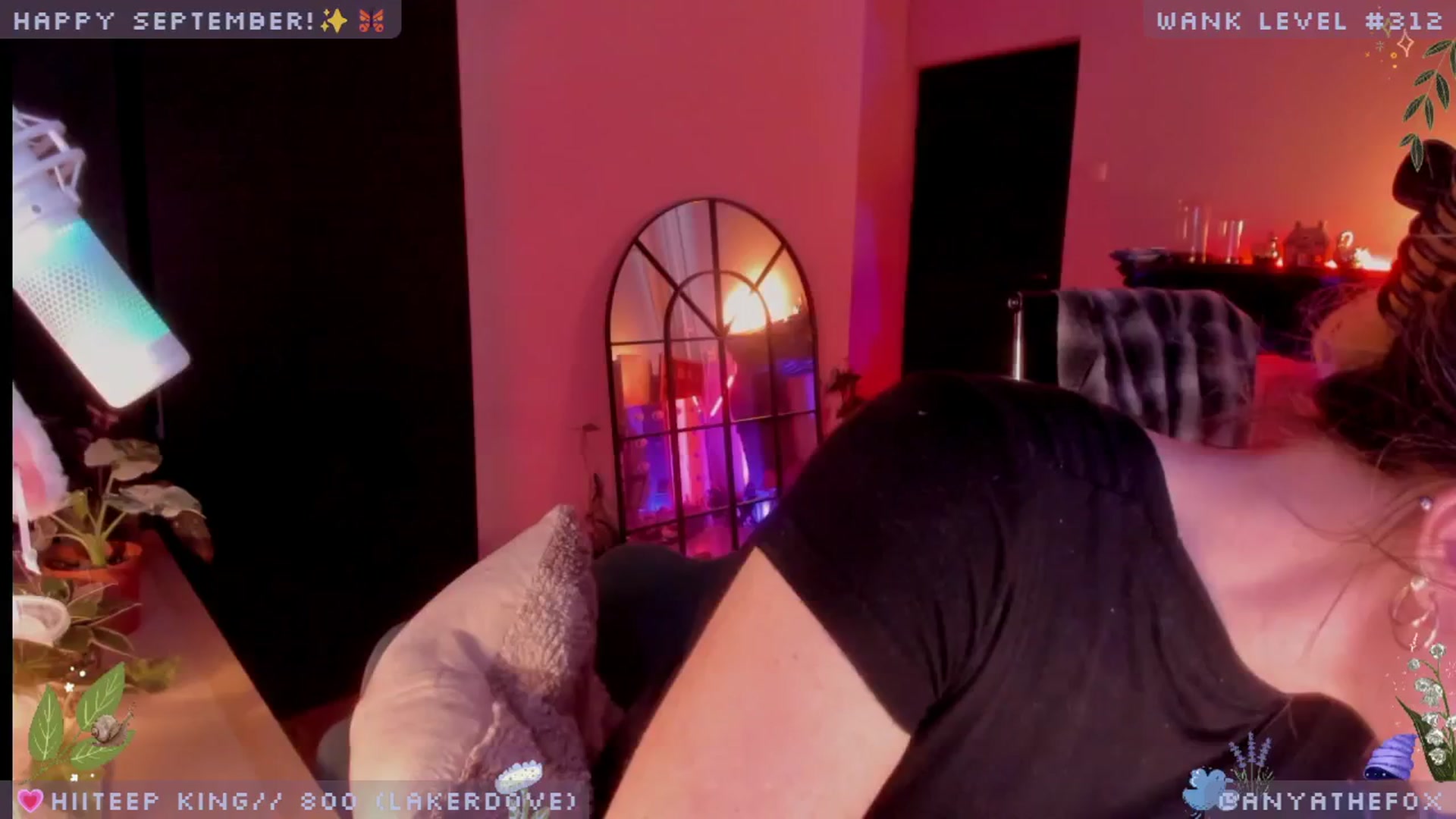 Gallery image thumbnail from LoveDove's myfreecams stream on, 09/06/2025, 10:17 image 17 of 20