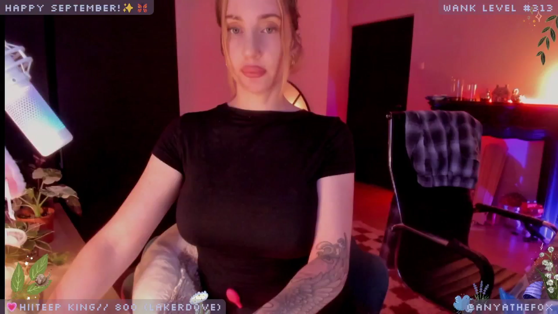 Gallery image thumbnail from LoveDove's myfreecams stream on, 09/06/2025, 10:17 image 18 of 20