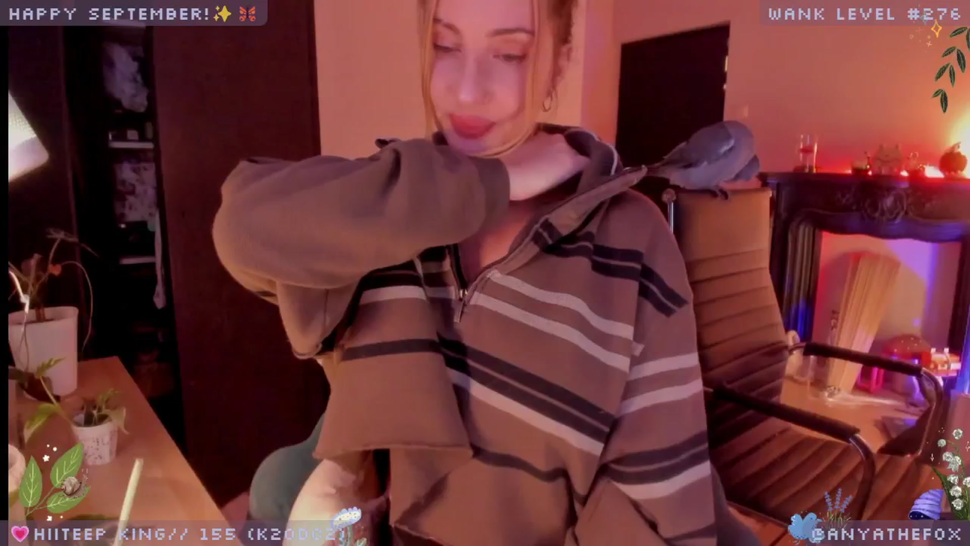 Gallery image thumbnail from LoveDove's myfreecams stream on, 09/25/2025, 07:45 image 13 of 20