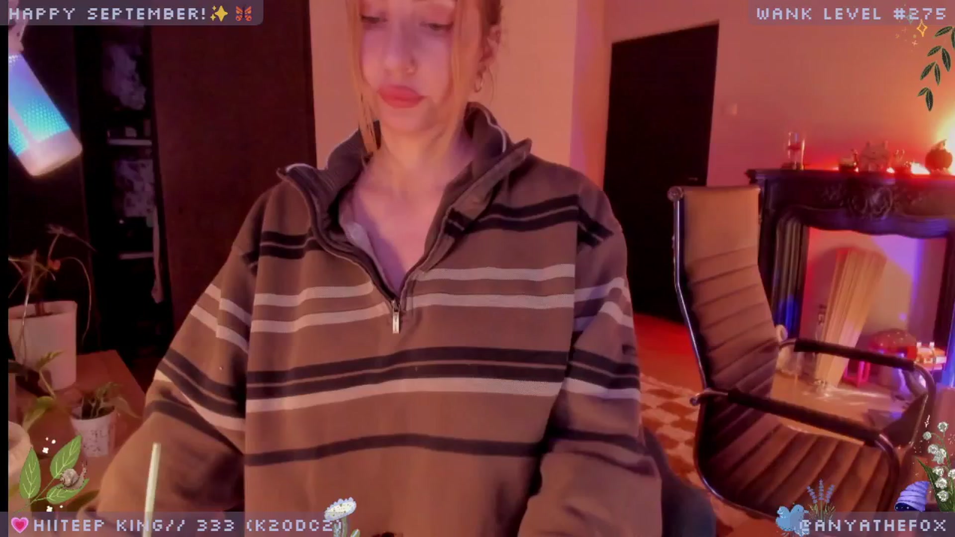 Gallery image thumbnail from LoveDove's myfreecams stream on, 09/25/2025, 07:45 image 19 of 20