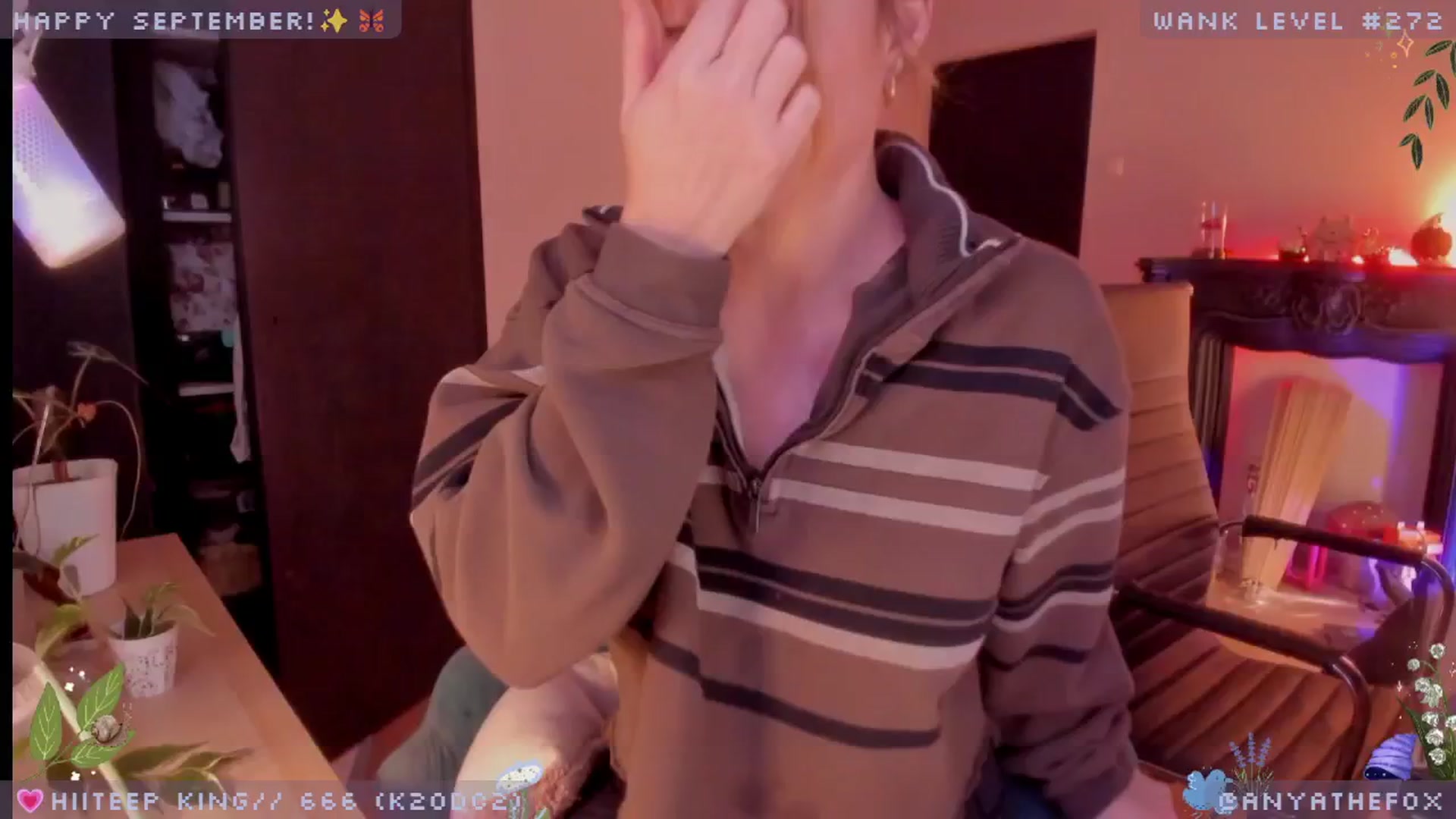 Gallery image thumbnail from LoveDove's myfreecams stream on, 09/25/2025, 08:16 image 5 of 20