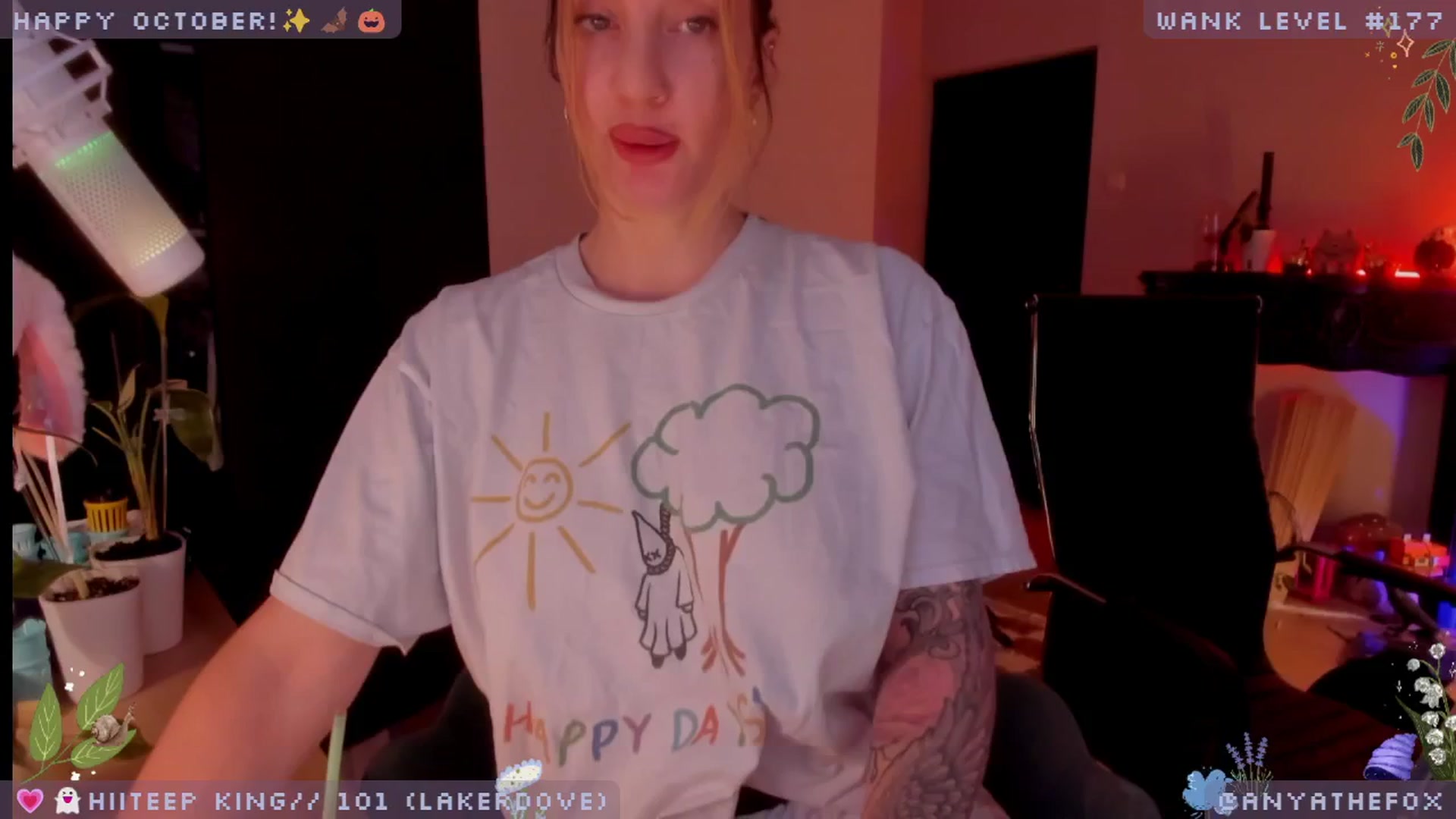 Gallery image thumbnail from LoveDove's myfreecams stream on, 10/01/2025, 09:28 image 2 of 20
