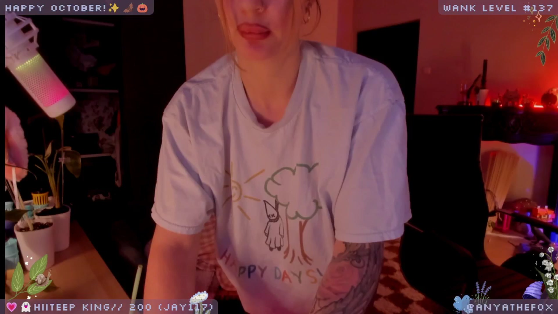 Gallery image thumbnail from LoveDove's myfreecams stream on, 10/01/2025, 09:28 image 14 of 20