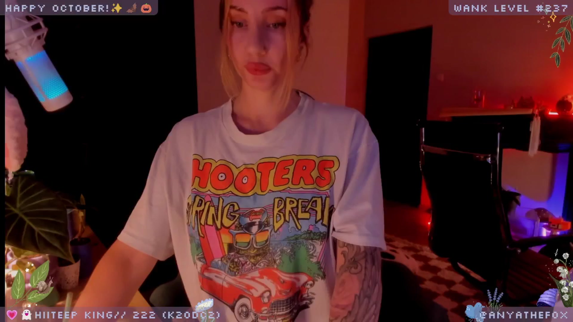 Gallery image thumbnail from LoveDove's myfreecams stream on, 10/04/2025, 09:41 image 8 of 20