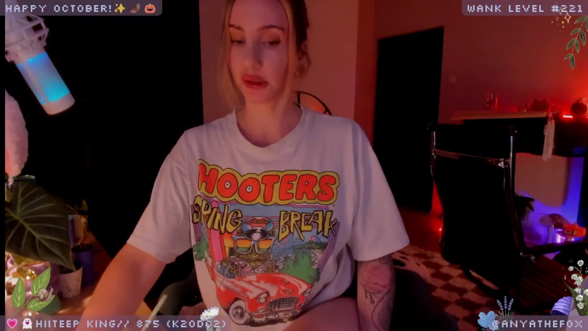 Gallery image thumbnail from LoveDove's myfreecams stream on, 10/04/2025, 09:41 image 18 of 20