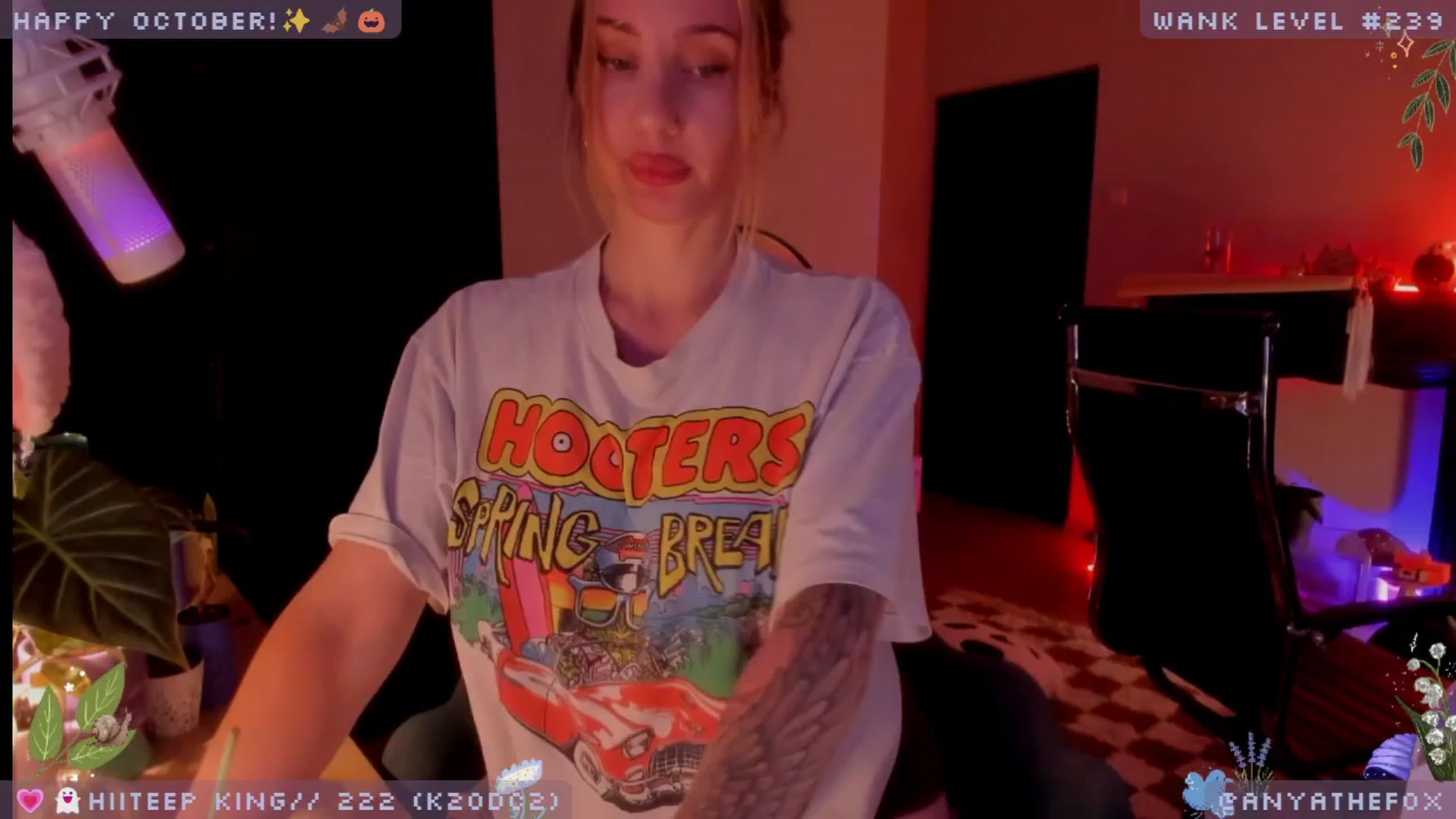 Gallery image thumbnail from LoveDove's myfreecams stream on, 10/04/2025, 09:41 image 10 of 20