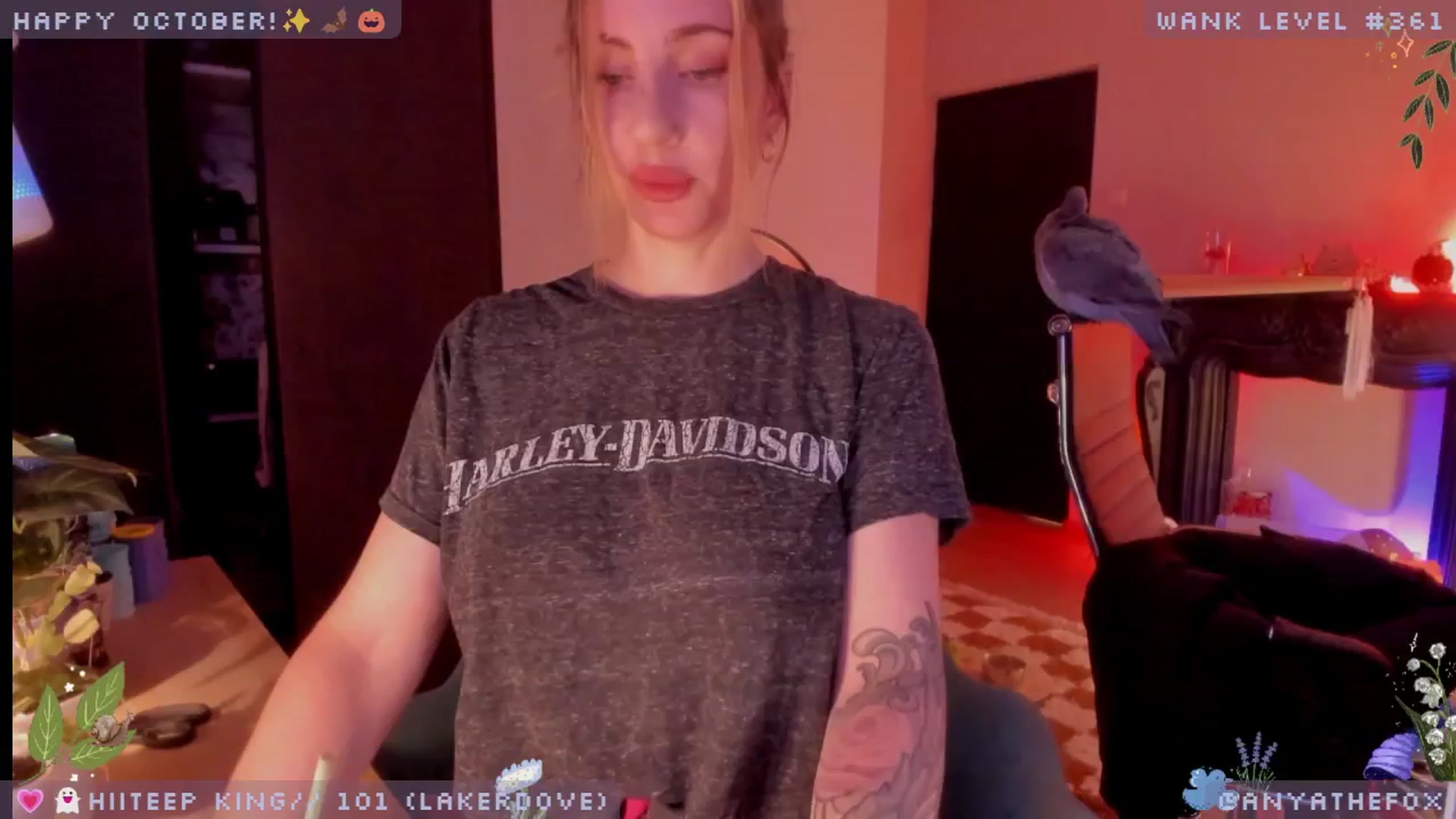 Gallery image thumbnail from LoveDove's myfreecams stream on, 10/06/2025, 09:16 image 3 of 20