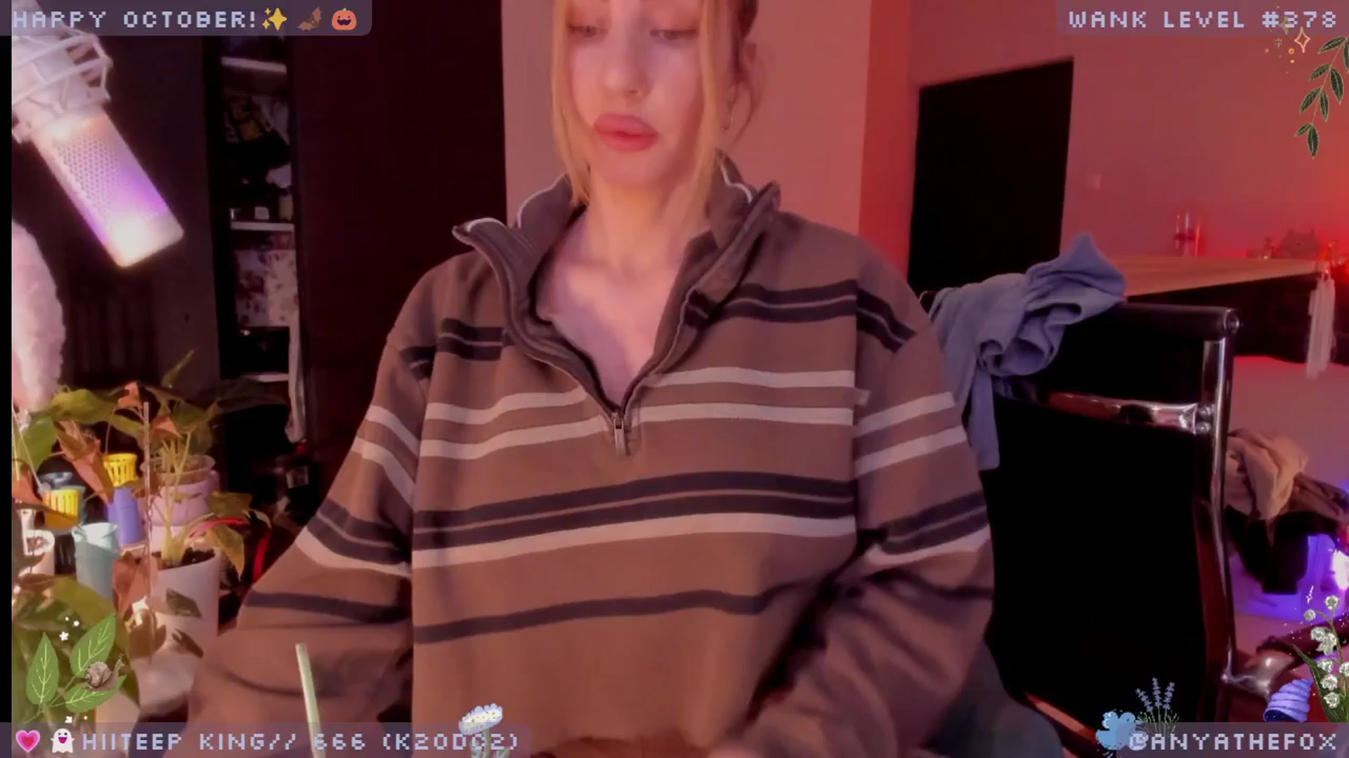 Gallery image thumbnail from LoveDove's myfreecams stream on, 10/10/2025, 09:24 image 4 of 20