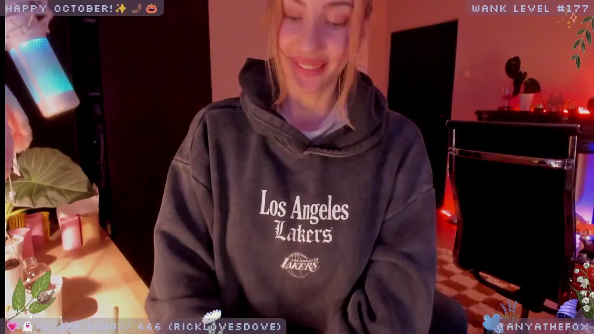 Gallery image thumbnail from LoveDove's myfreecams stream on, 10/15/2025, 10:21 image 14 of 20