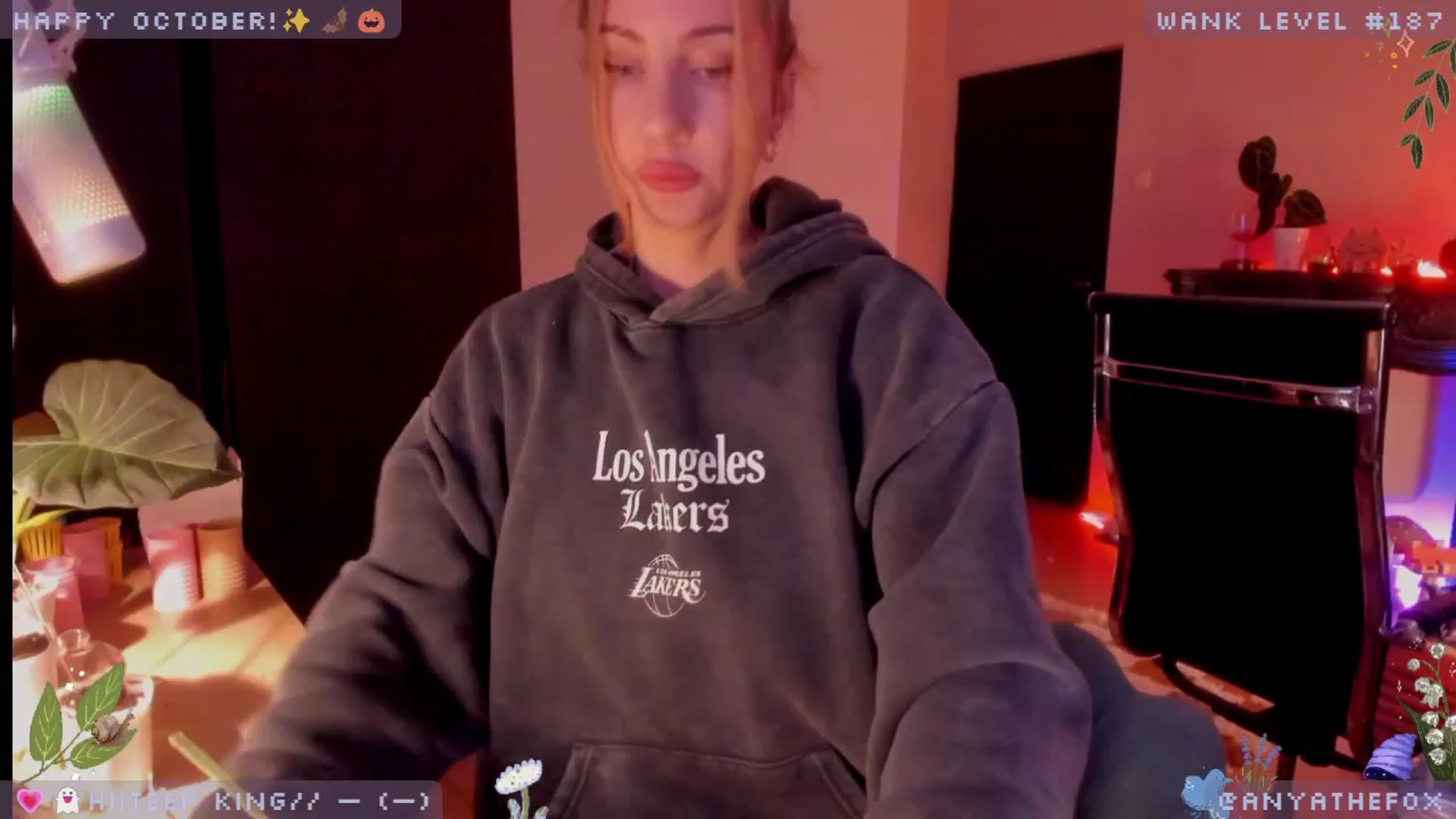 Gallery image thumbnail from LoveDove's myfreecams stream on, 10/15/2025, 10:21 image 1 of 20