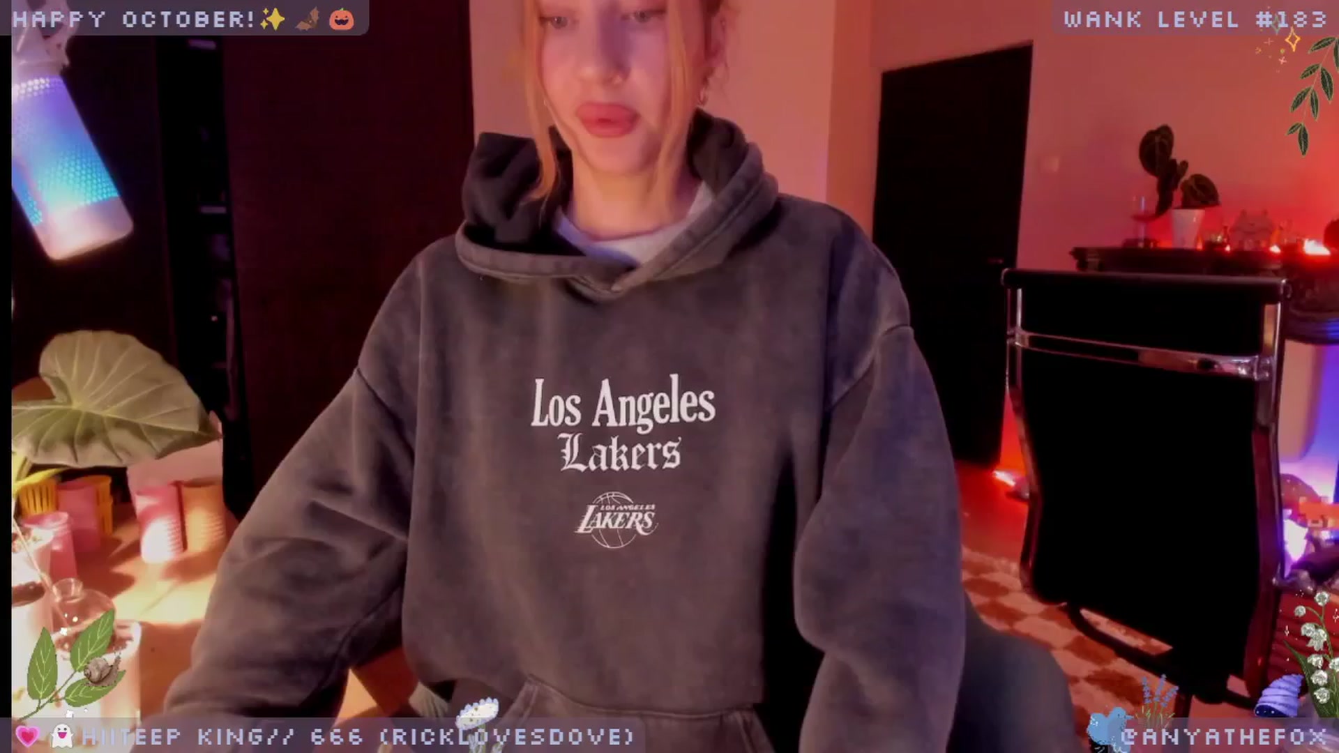 Gallery image thumbnail from LoveDove's myfreecams stream on, 10/15/2025, 10:21 image 3 of 20