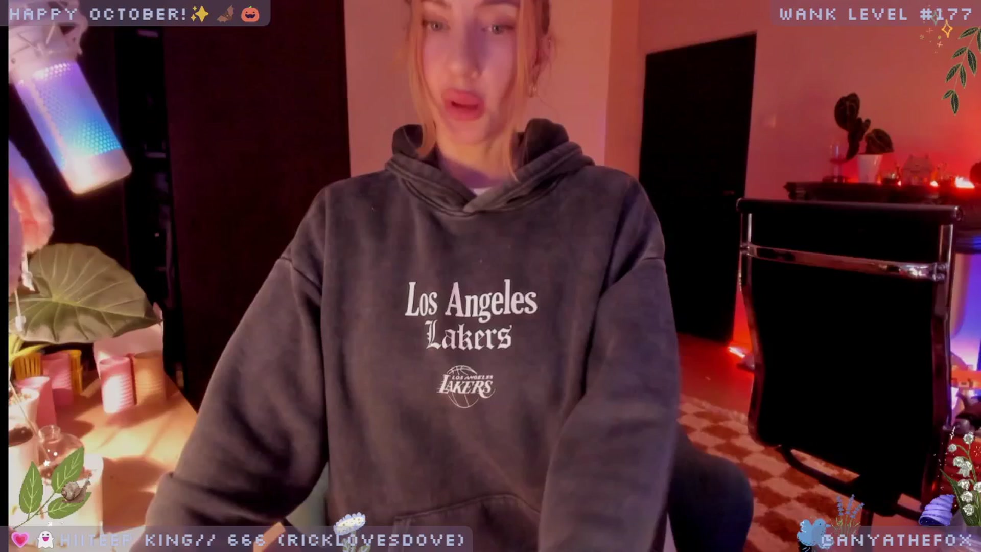 Gallery image thumbnail from LoveDove's myfreecams stream on, 10/15/2025, 10:21 image 11 of 20