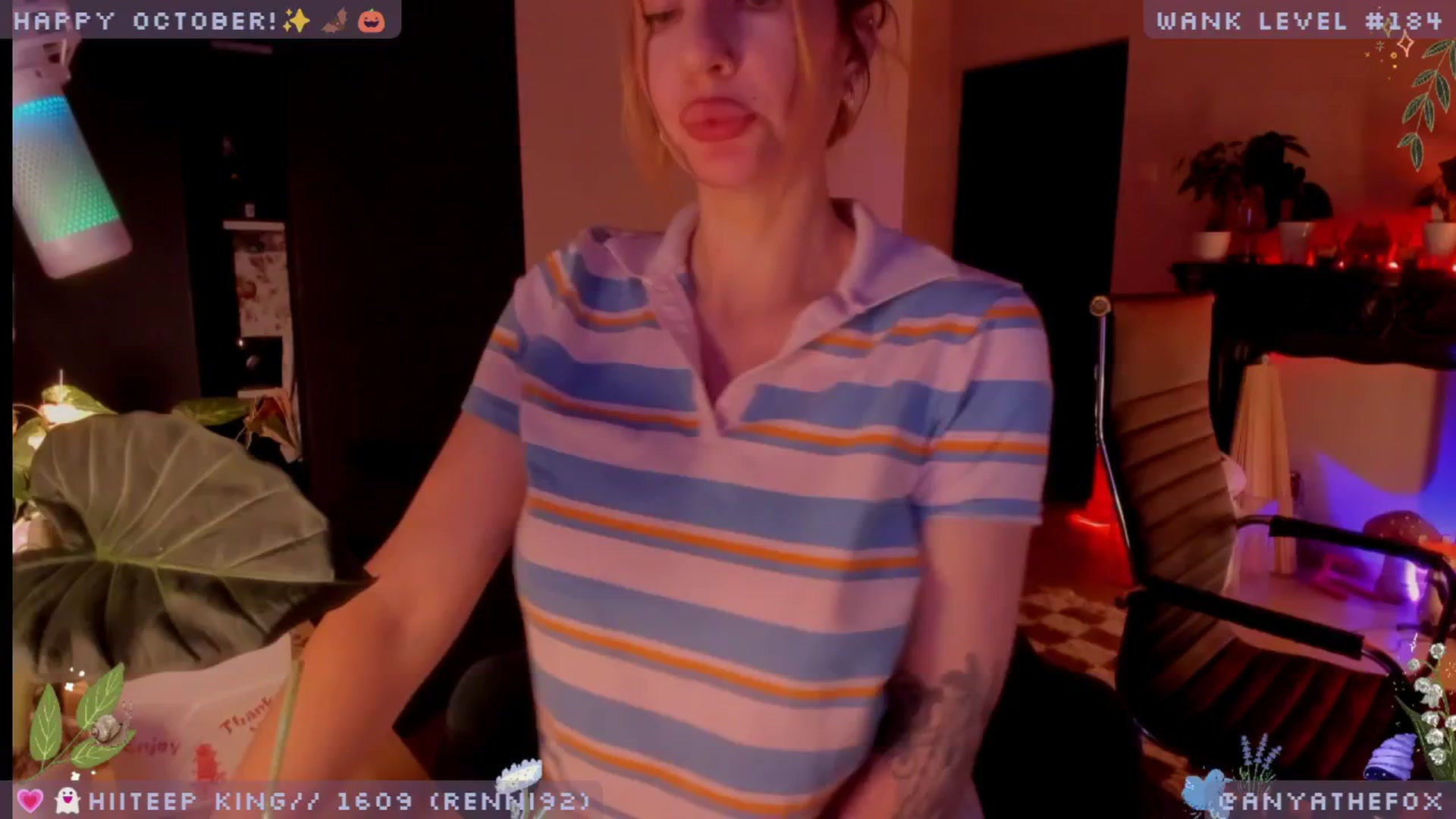 Gallery image thumbnail from LoveDove's myfreecams stream on, 10/18/2025, 08:39 image 12 of 20