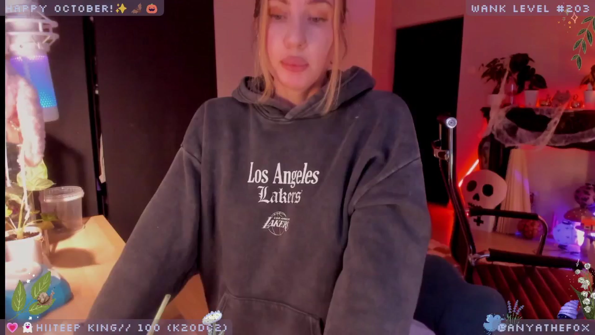 Gallery image thumbnail from LoveDove's myfreecams stream on, 10/24/2025, 09:46 image 10 of 20